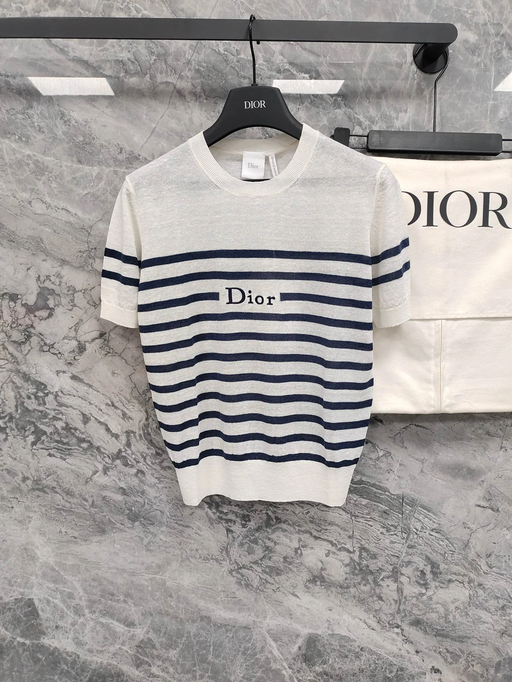 Футболки Женские Christian Dior 17368351