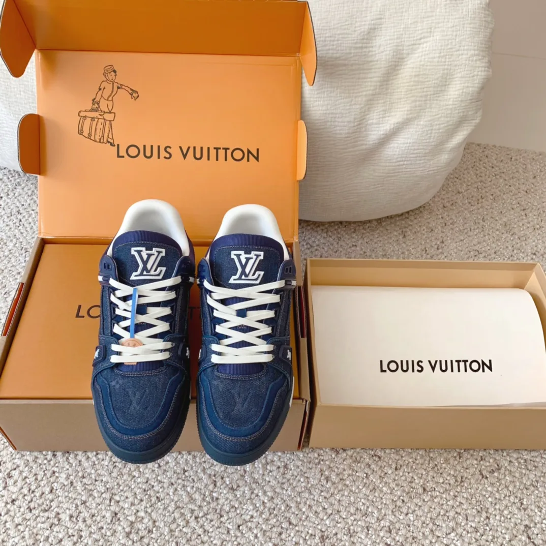 Кроссовки Женские Louis Vuitton 18625681