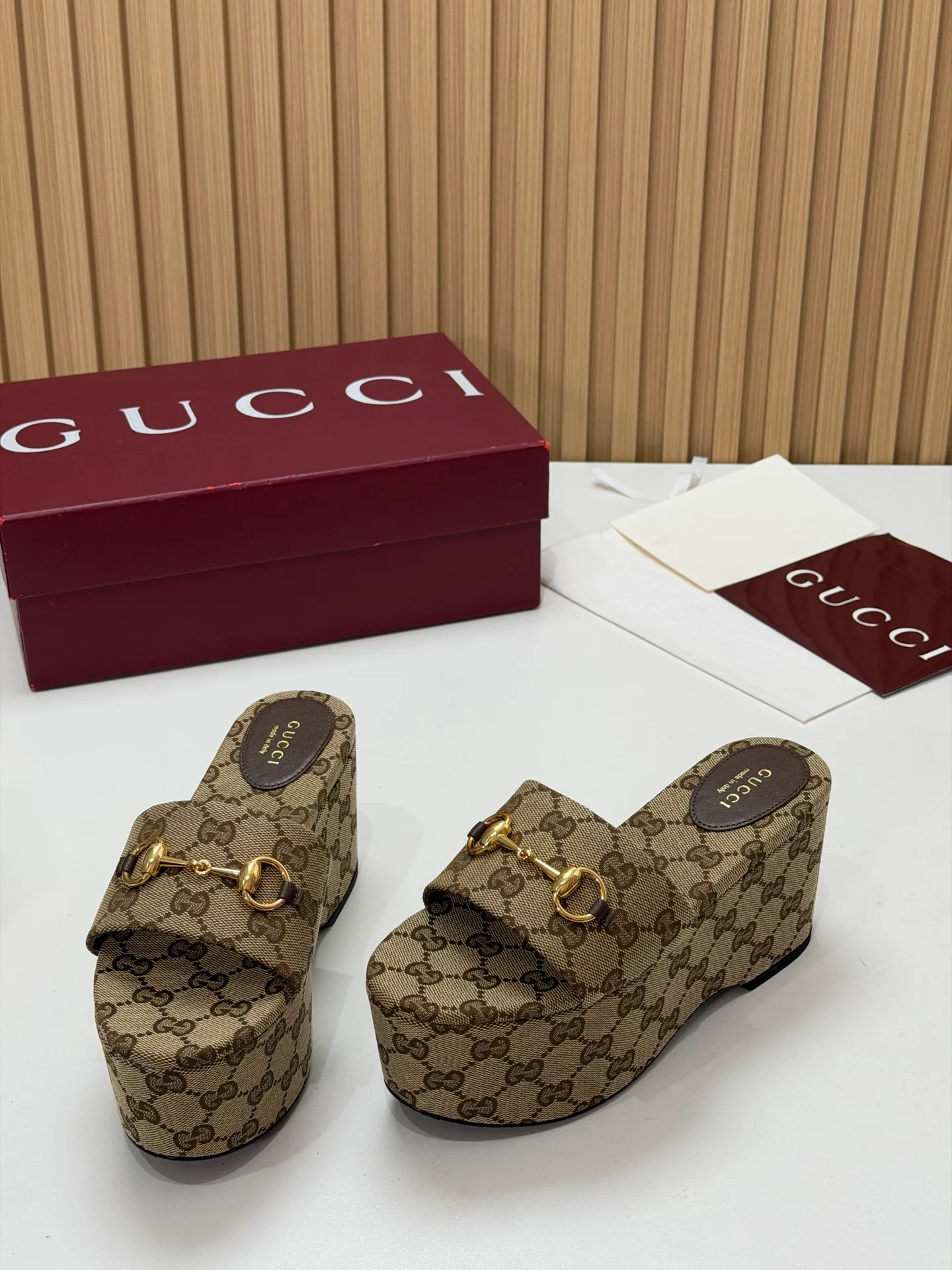 Босоножки Женские Gucci 17631673