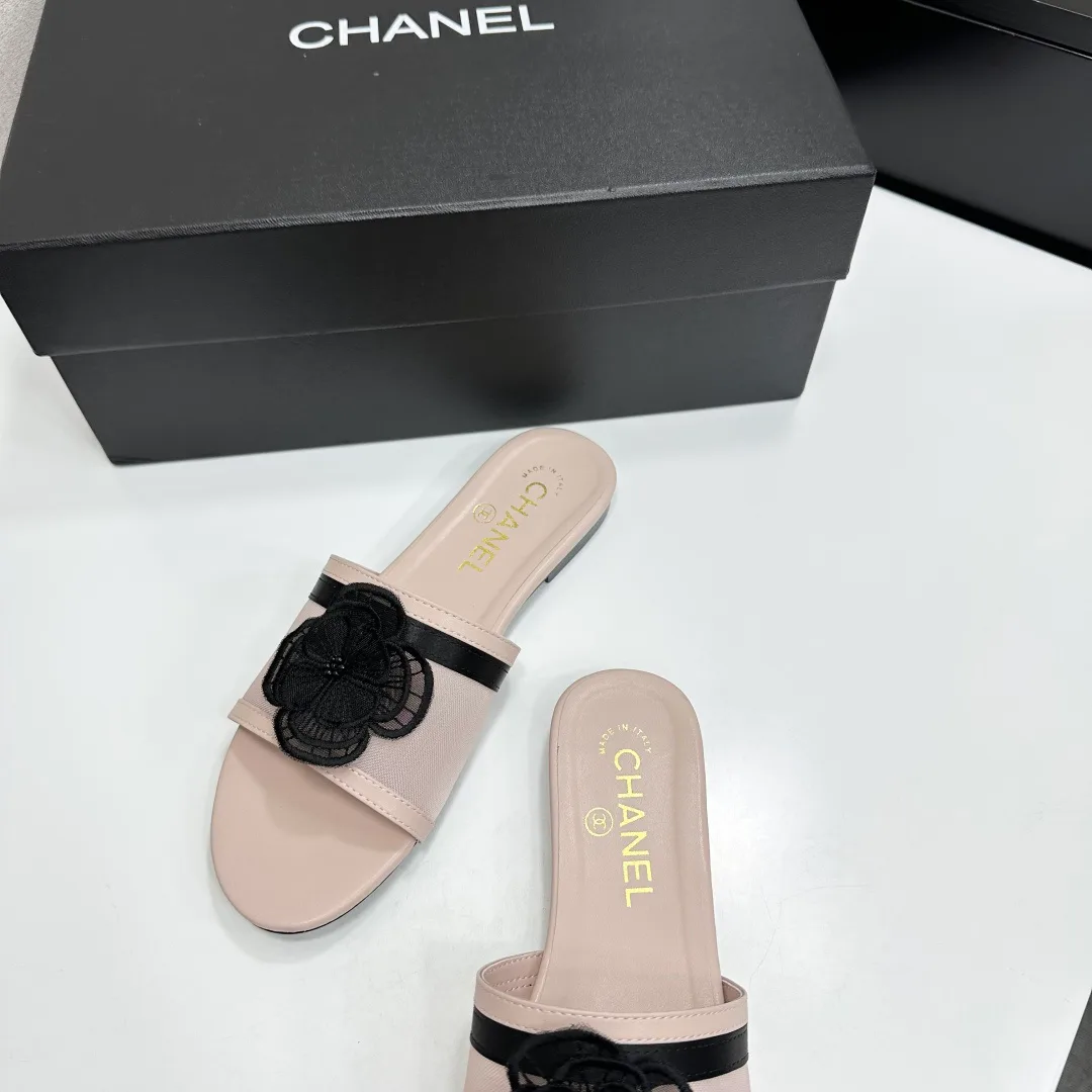 Шлепанцы Женские Chanel 11627932