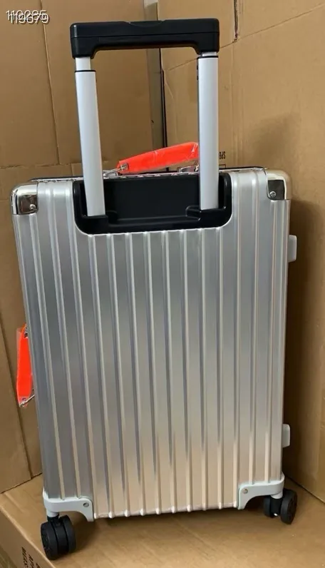 Чемоданы Rimowa 15073876