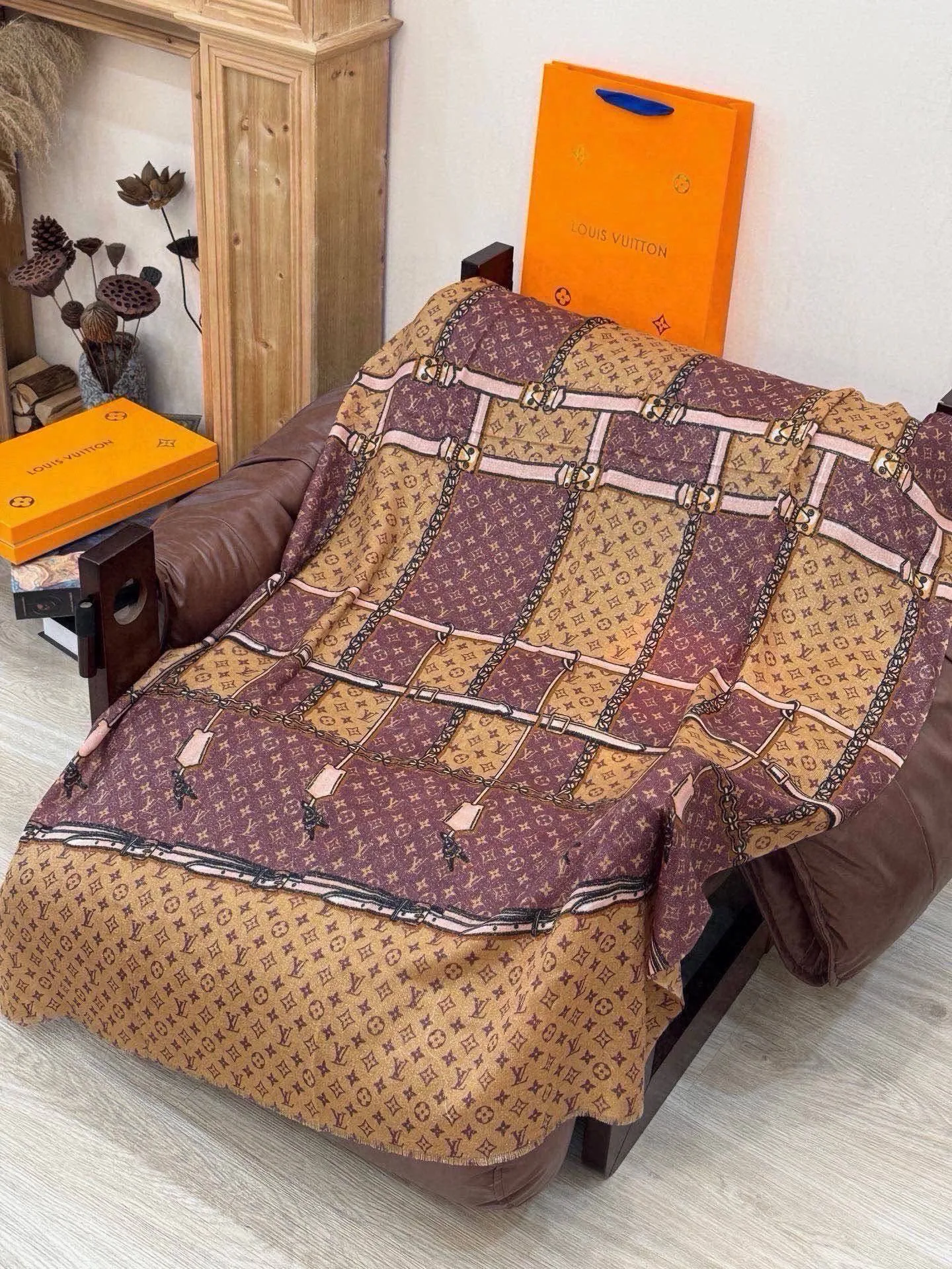 Шарфы Louis Vuitton 17673158
