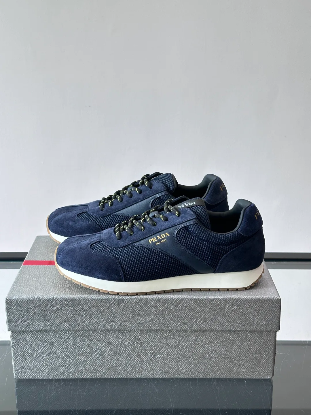 Кроссовки Женские Prada 17349516