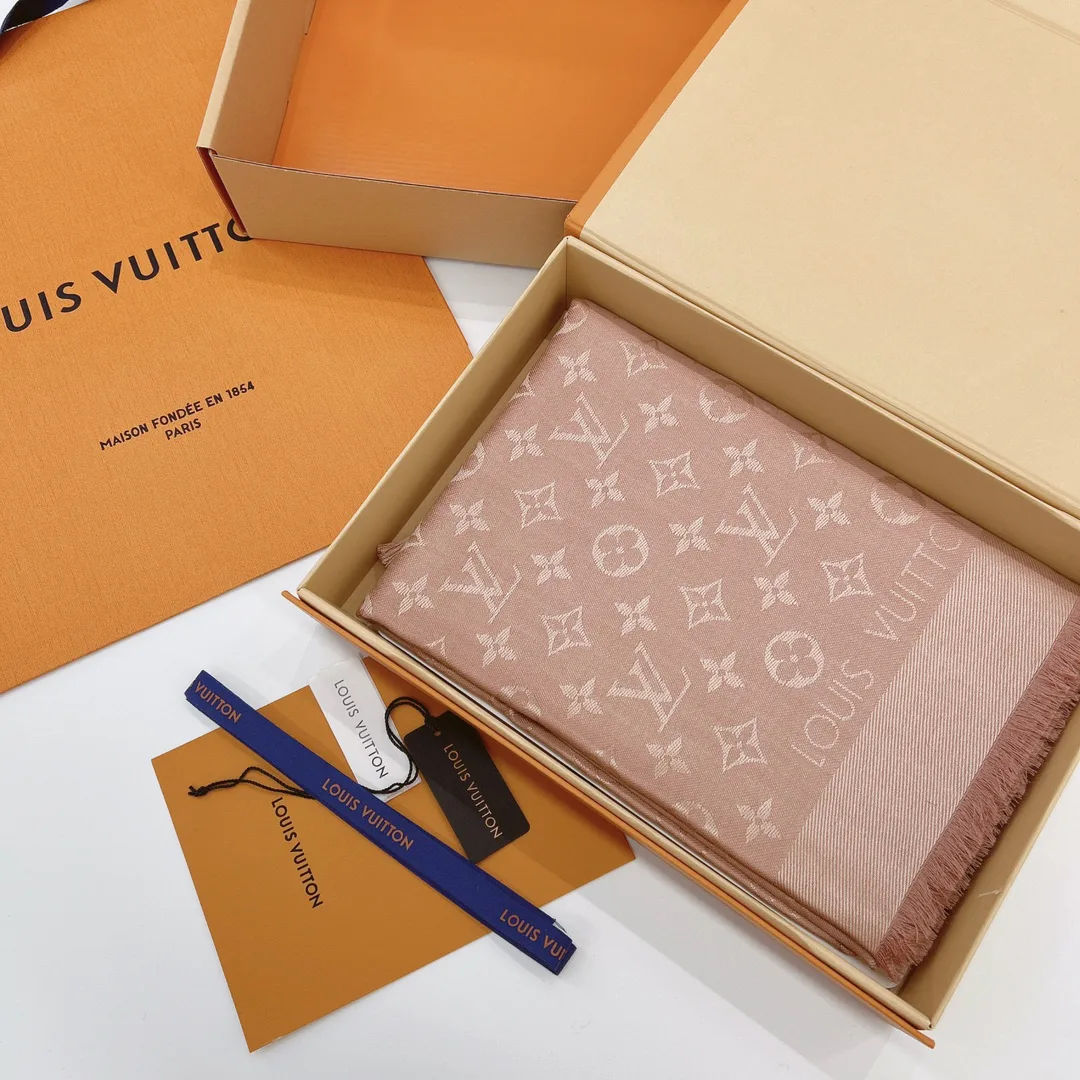 Шарфы Louis Vuitton 18267577
