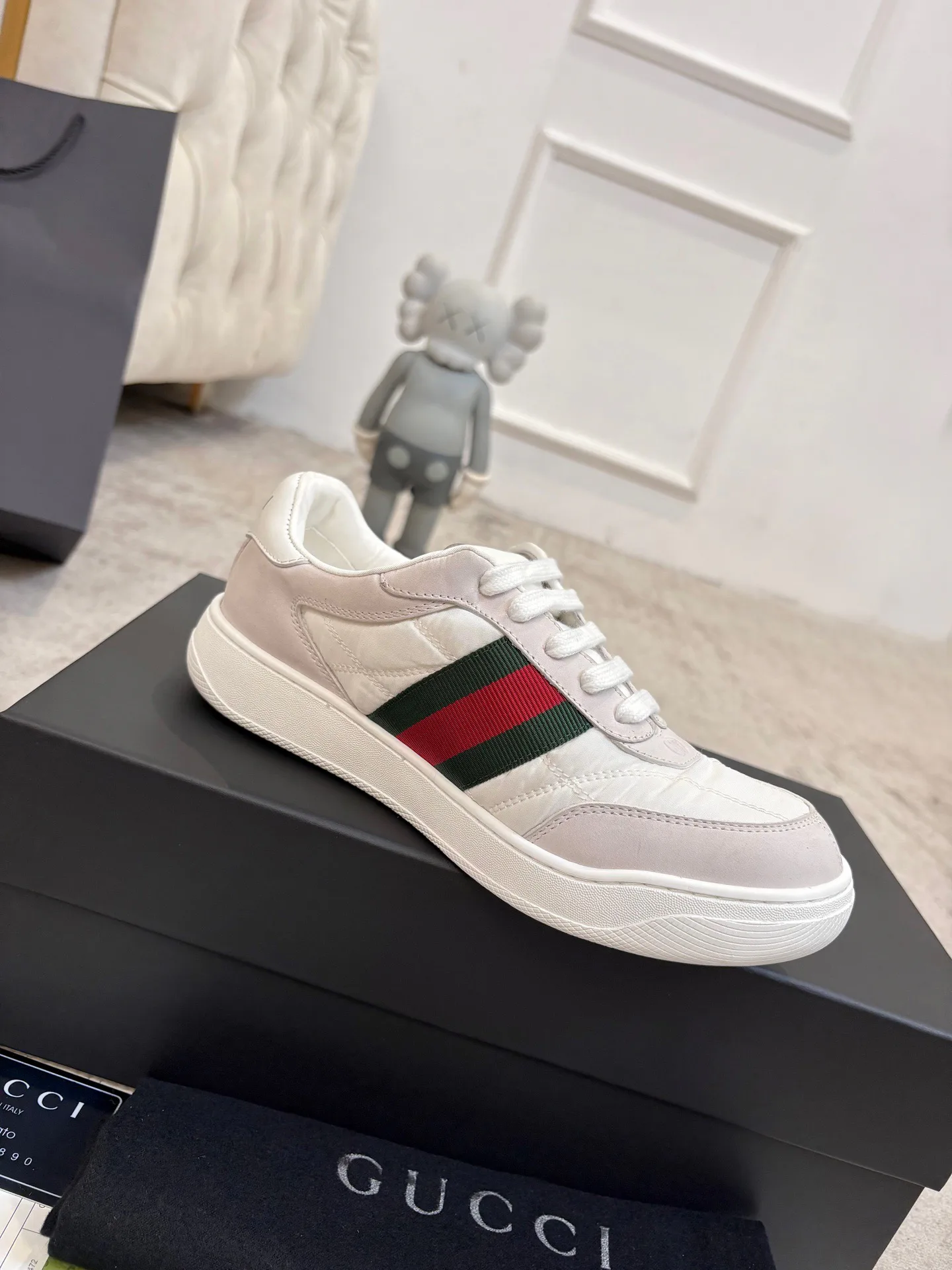 Кроссовки Женские Gucci 17912729