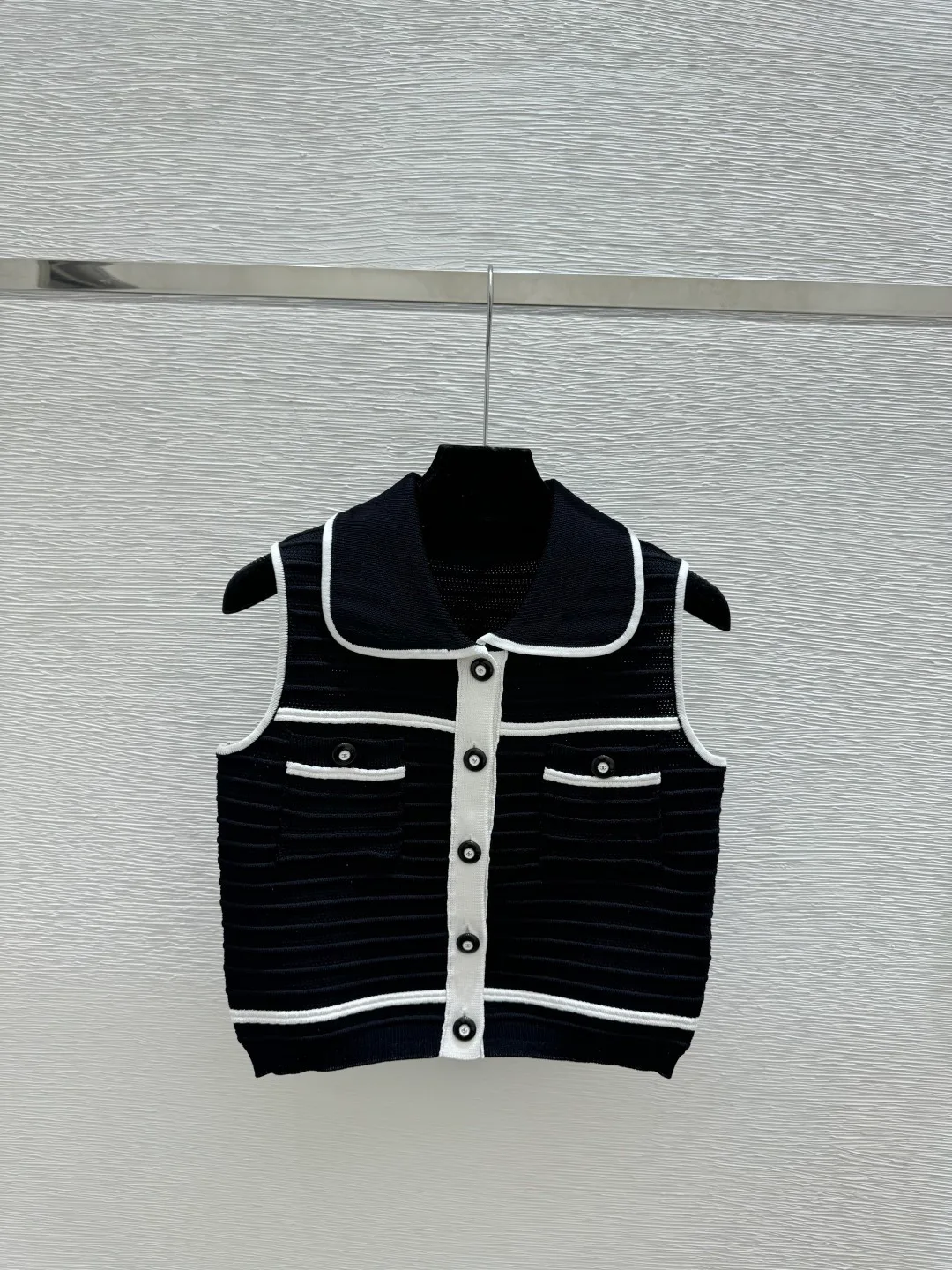 Жилеты Женские Chanel 11738964