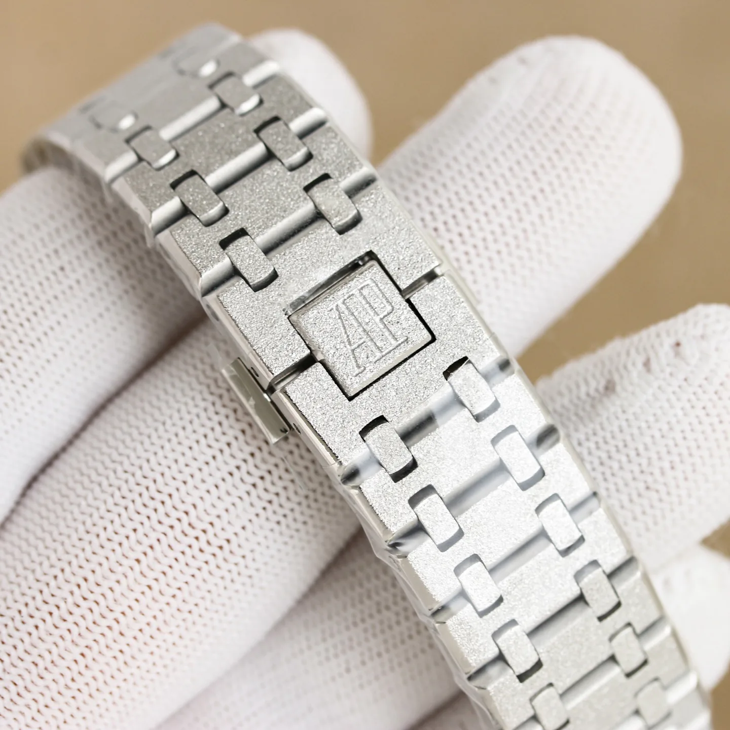 Часы Женские Audemars Piguet 11798249