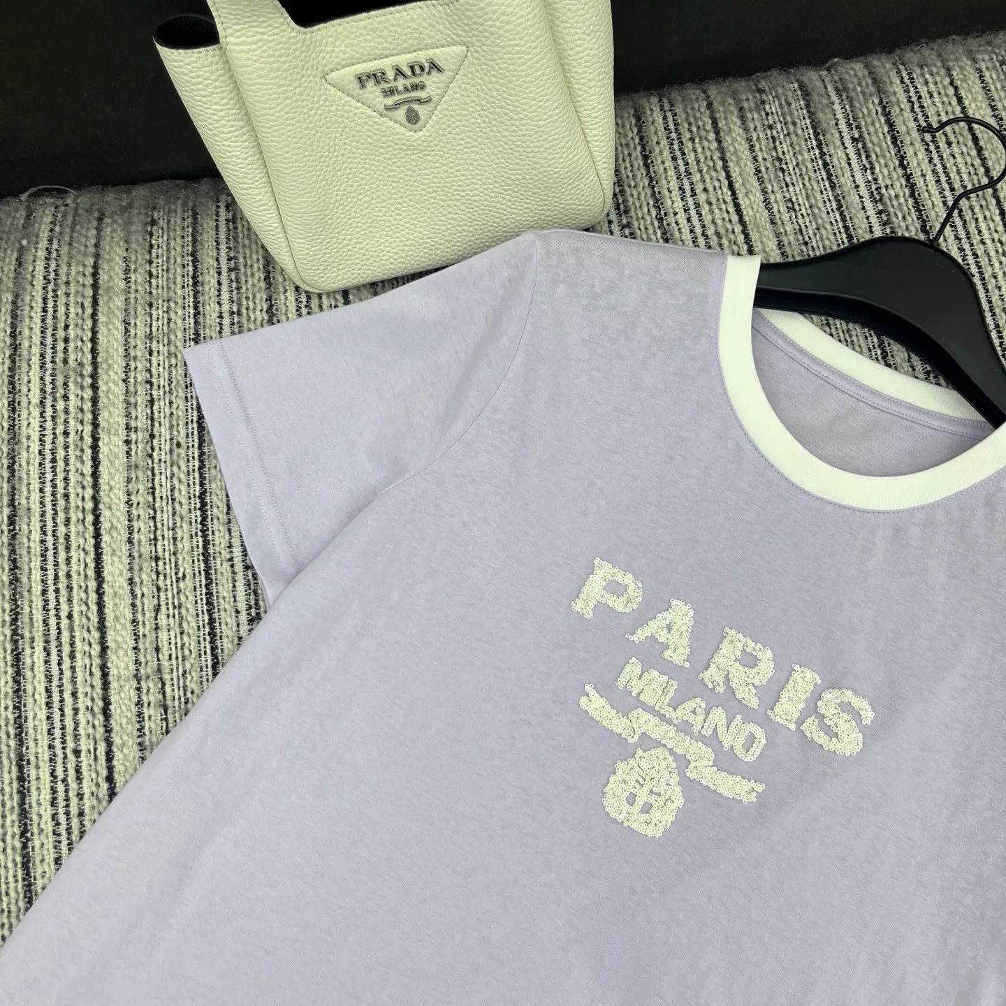 Футболки Женские Prada 13346888