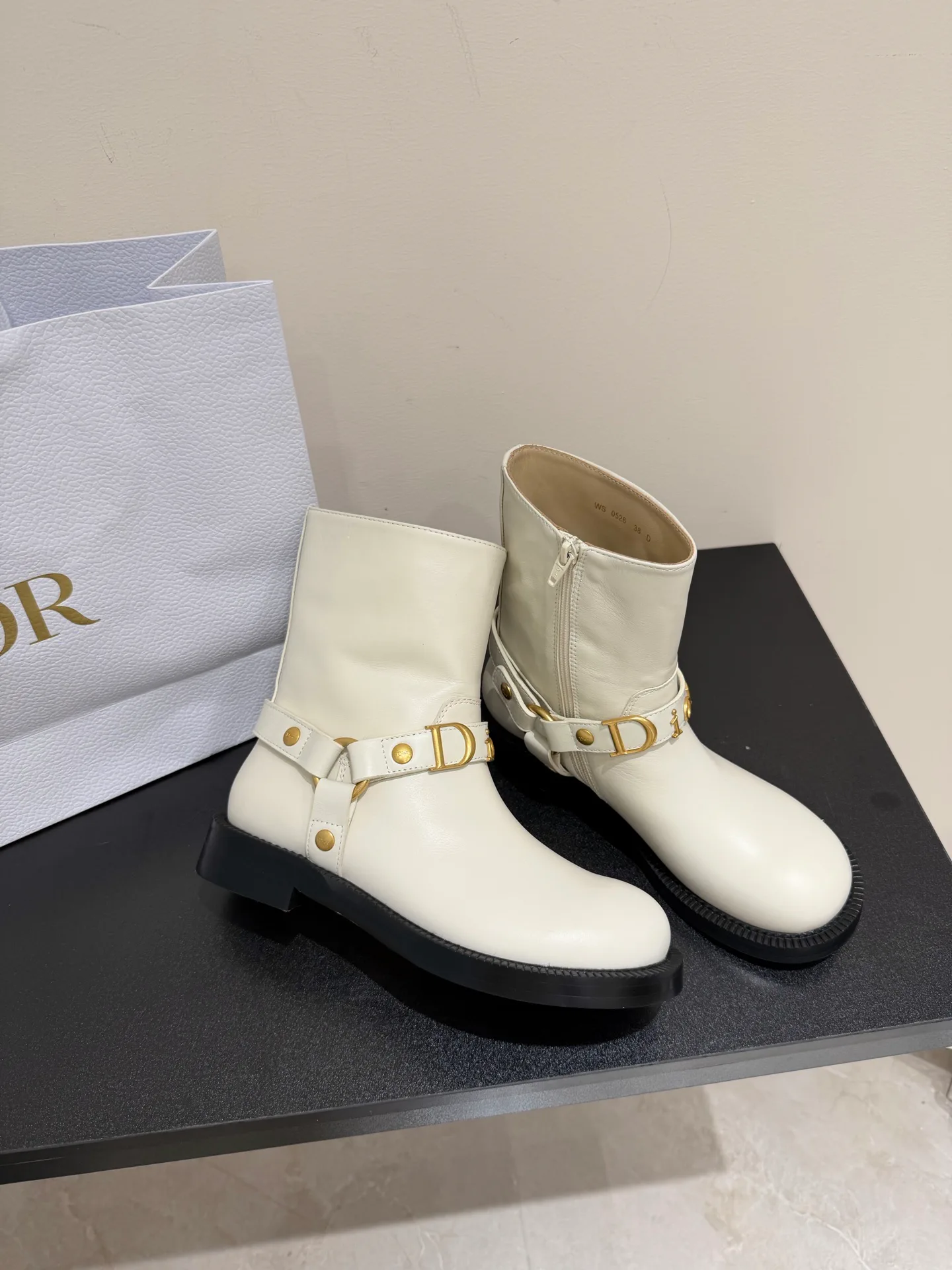 Ботинки Женские Christian Dior 18263845