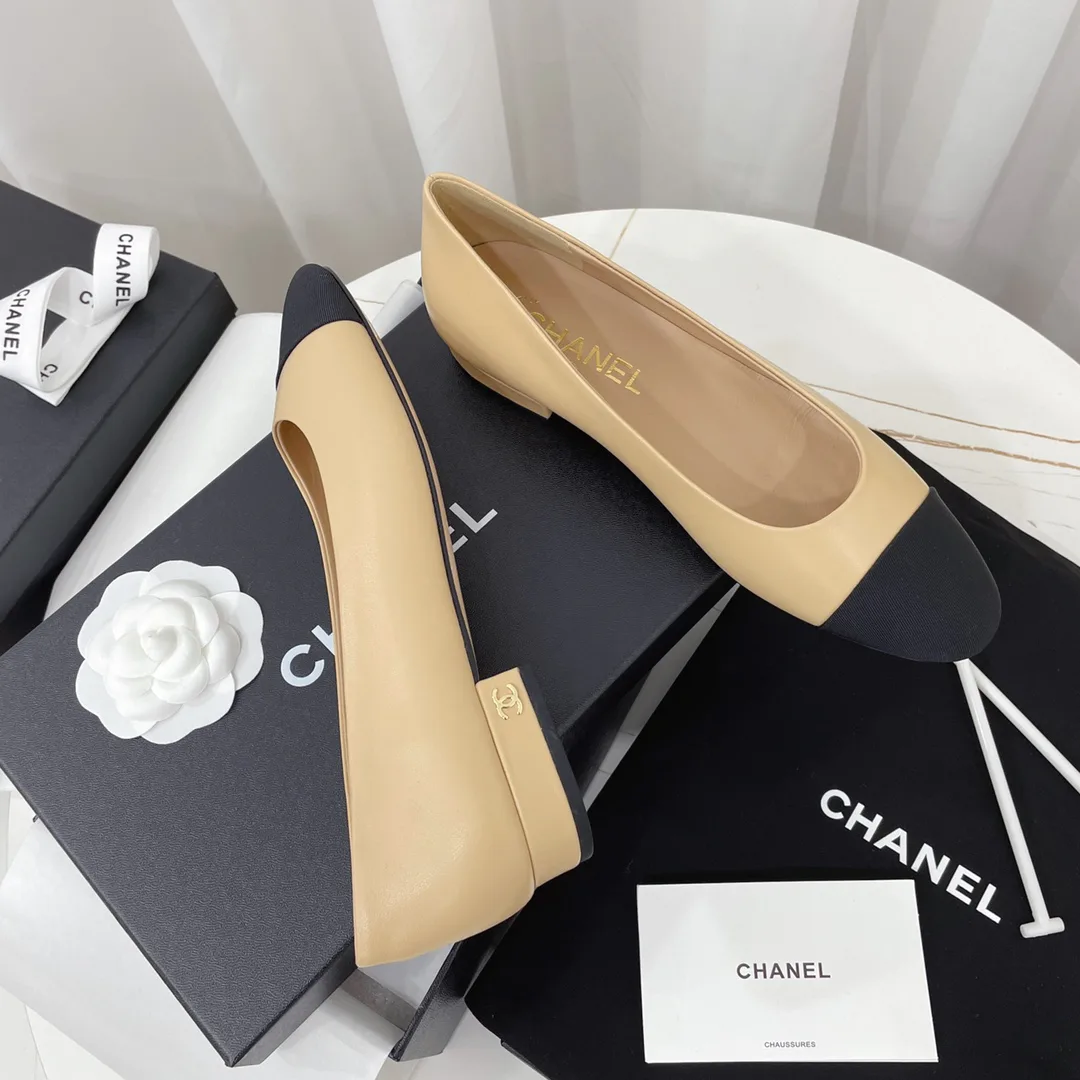 Туфли Женские Chanel 18083196