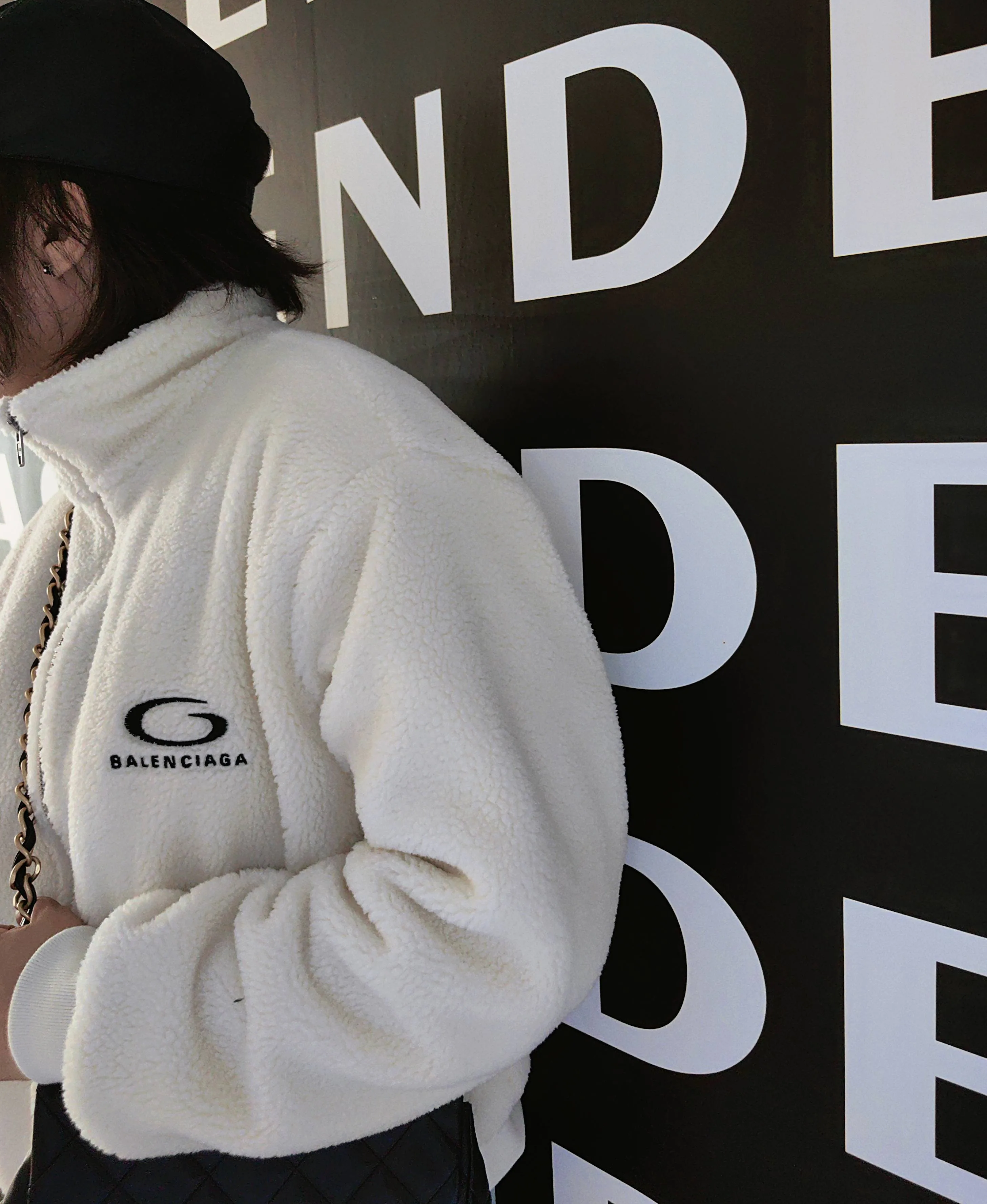 Куртки И Пуховики Женские Balenciaga 132549