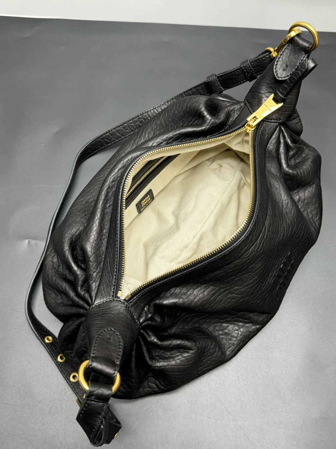 Сумки На Ремне Женские Miu Miu 102284