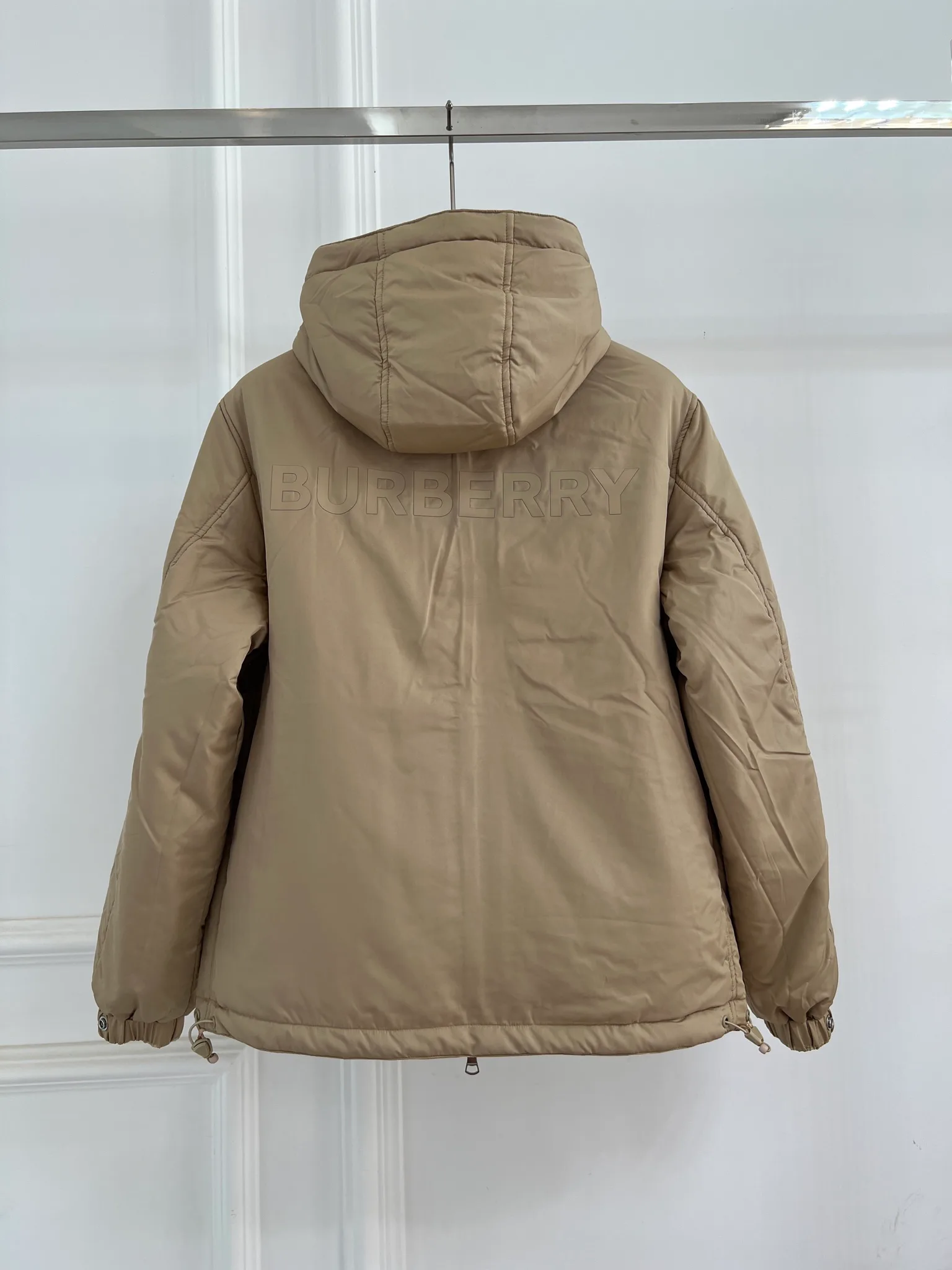 Куртки И Пуховики Женские Burberry 18415749