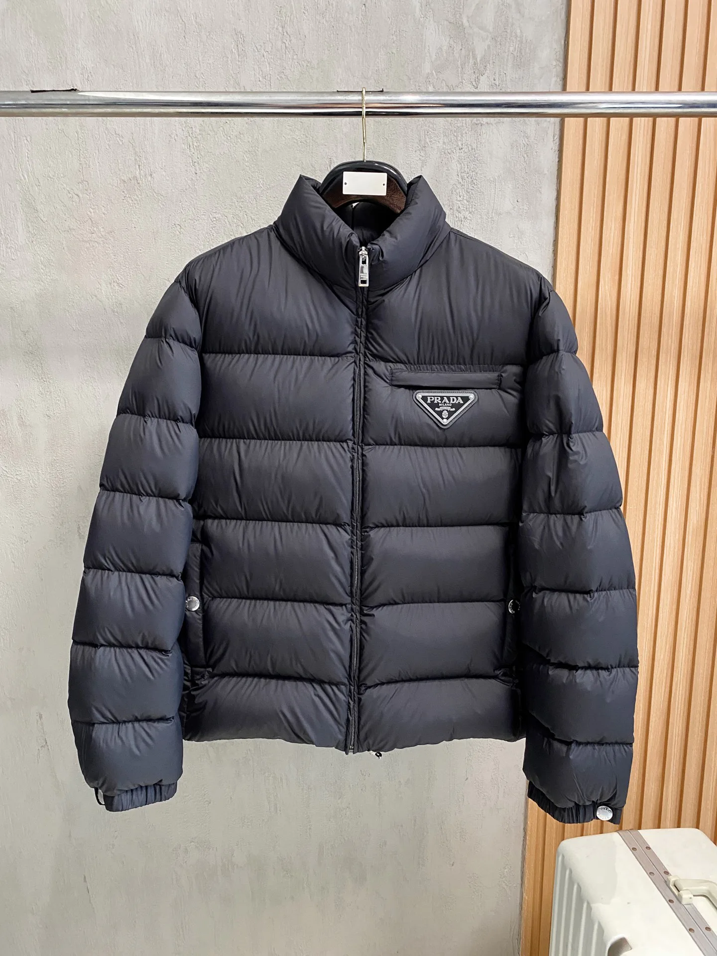 Куртки И Пуховики Женские Prada 5596260