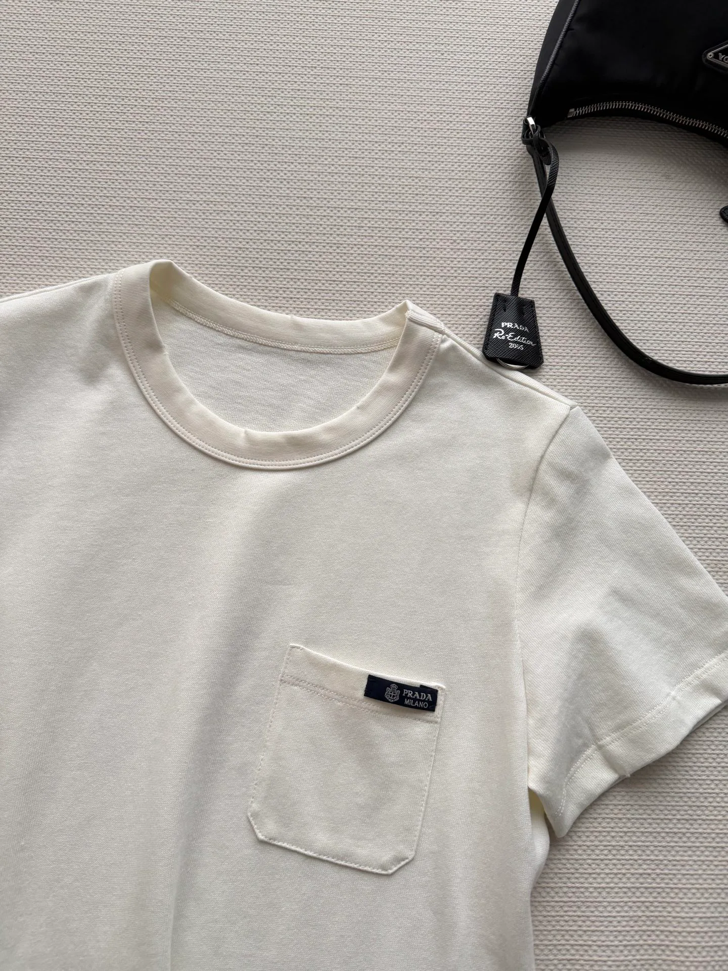 Футболки Женские Prada 11473399