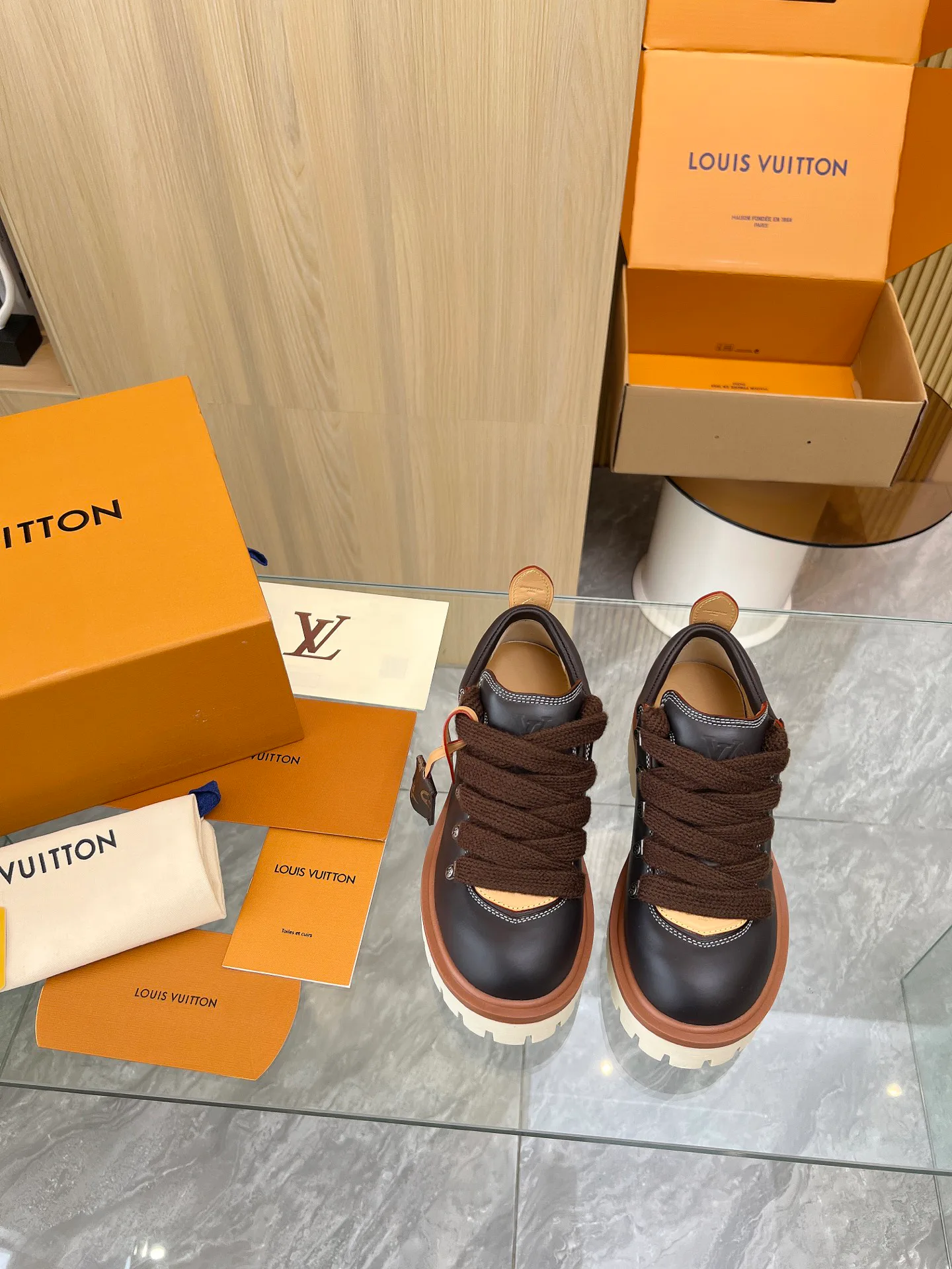 Ботинки Женские Louis Vuitton 1545101