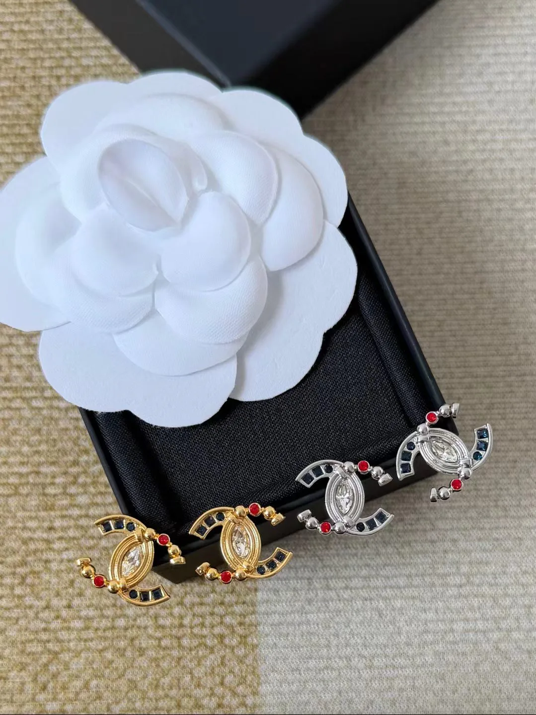 Бижутерия Chanel 18059167