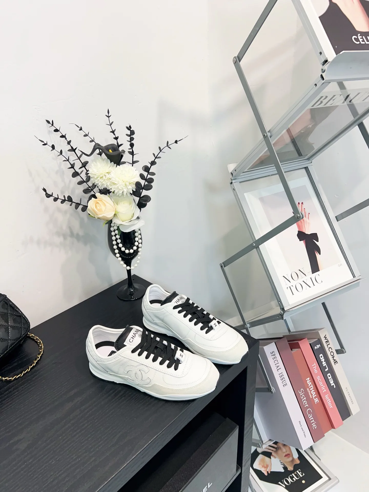 Кроссовки Женские Chanel 18181