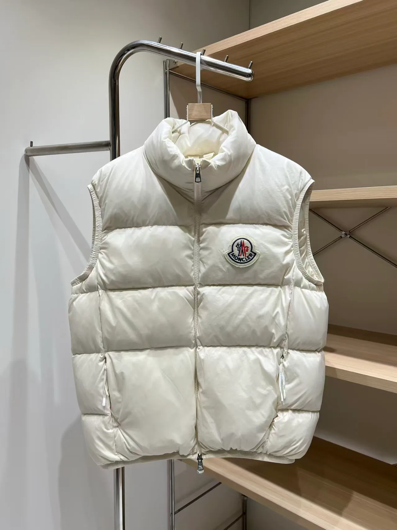 Жилеты Женские Moncler 18131397