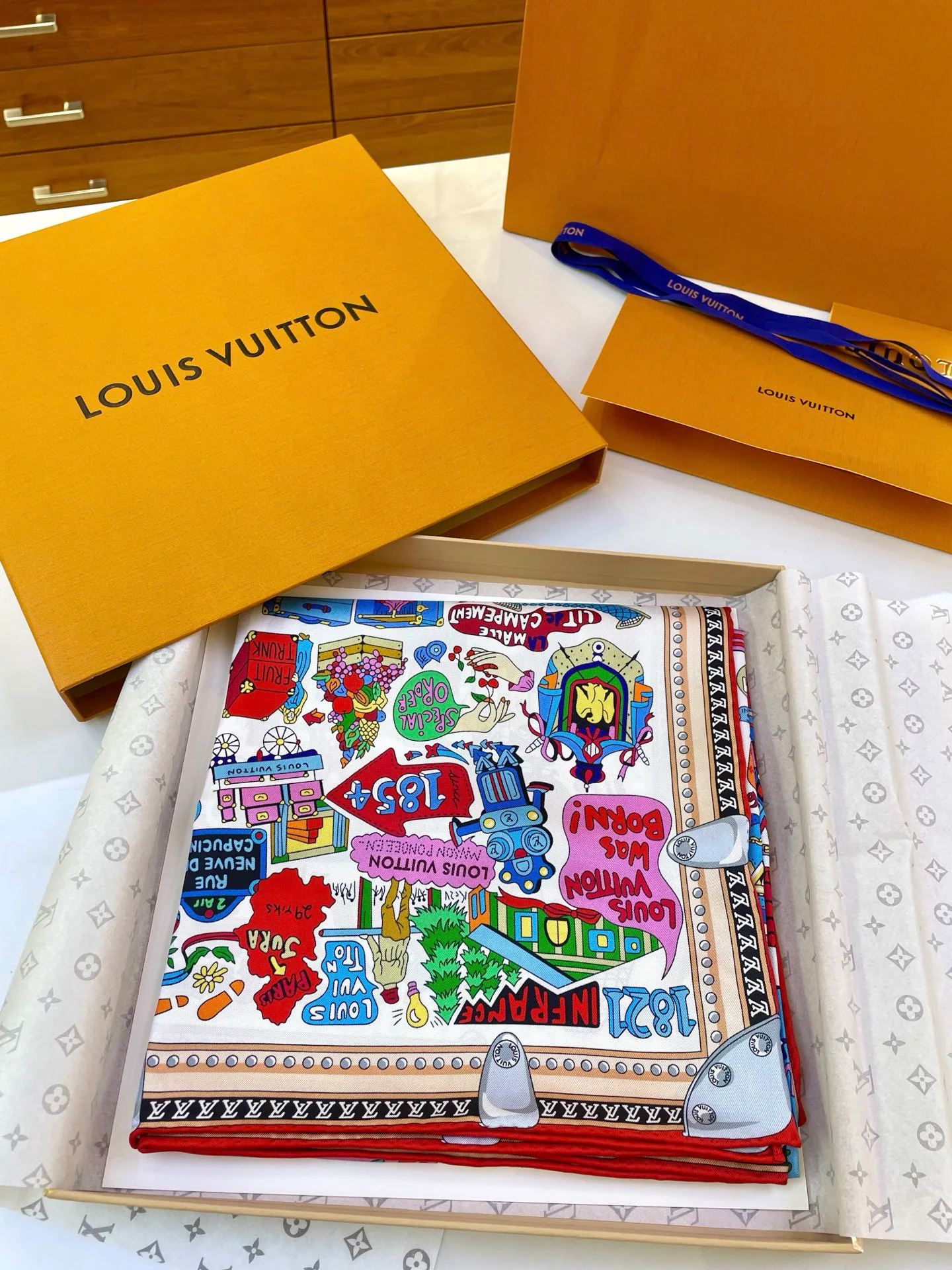 Шарфы Louis Vuitton 6645279