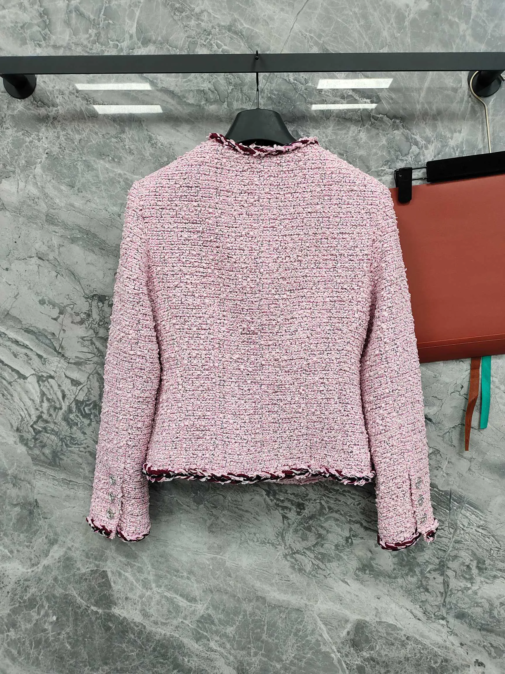Жакеты Женские Chanel 17954098