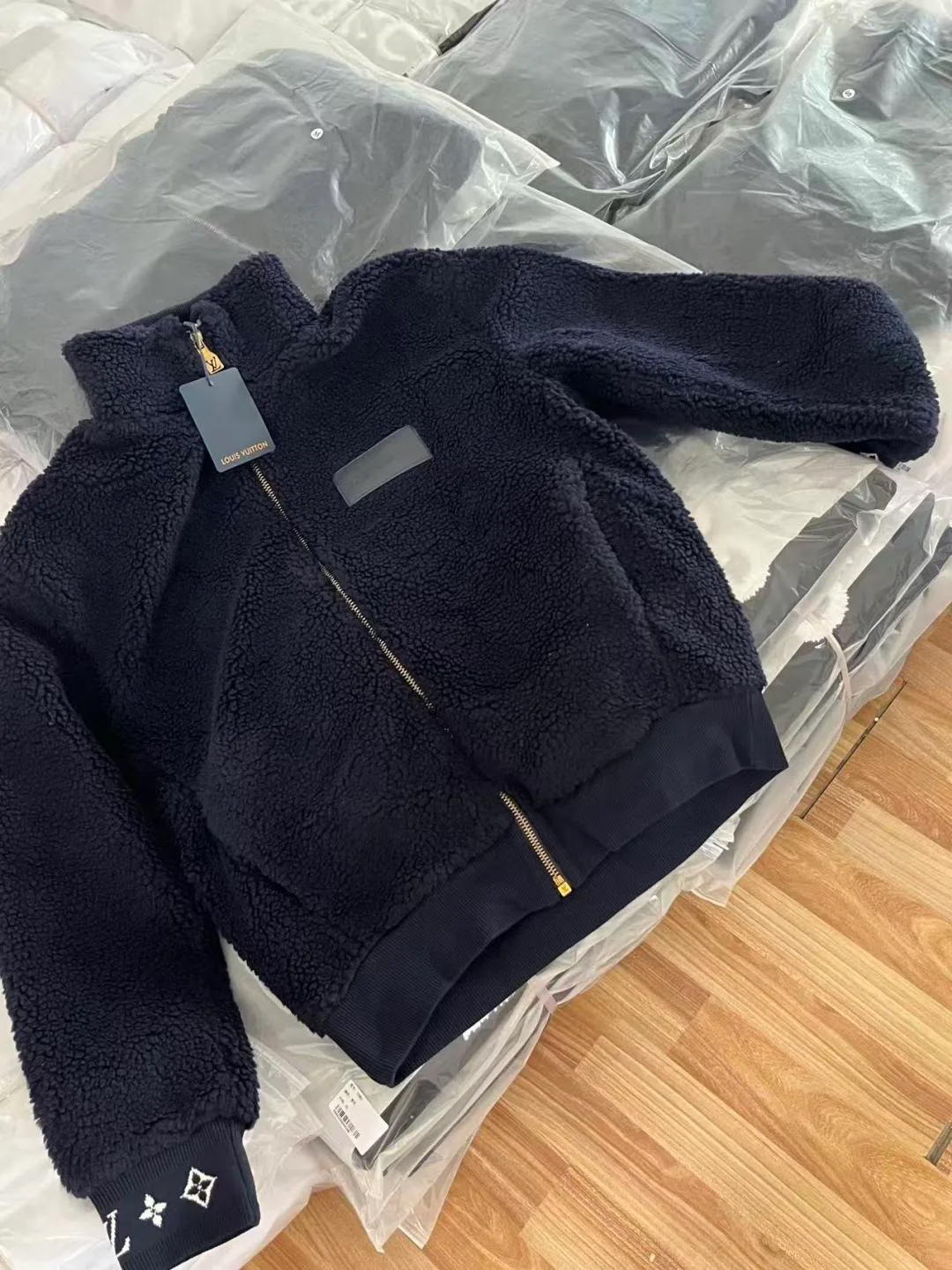 Кожаные Куртки И Дублёнки Мужские Louis Vuitton 11245788