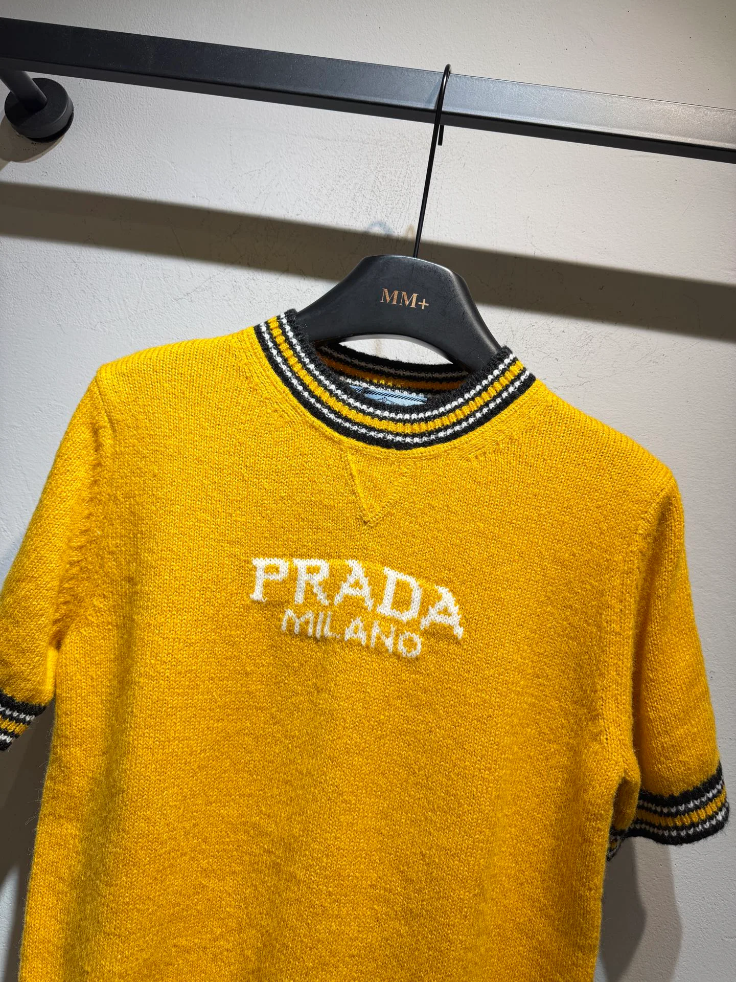 Футболки Женские Prada 11505110