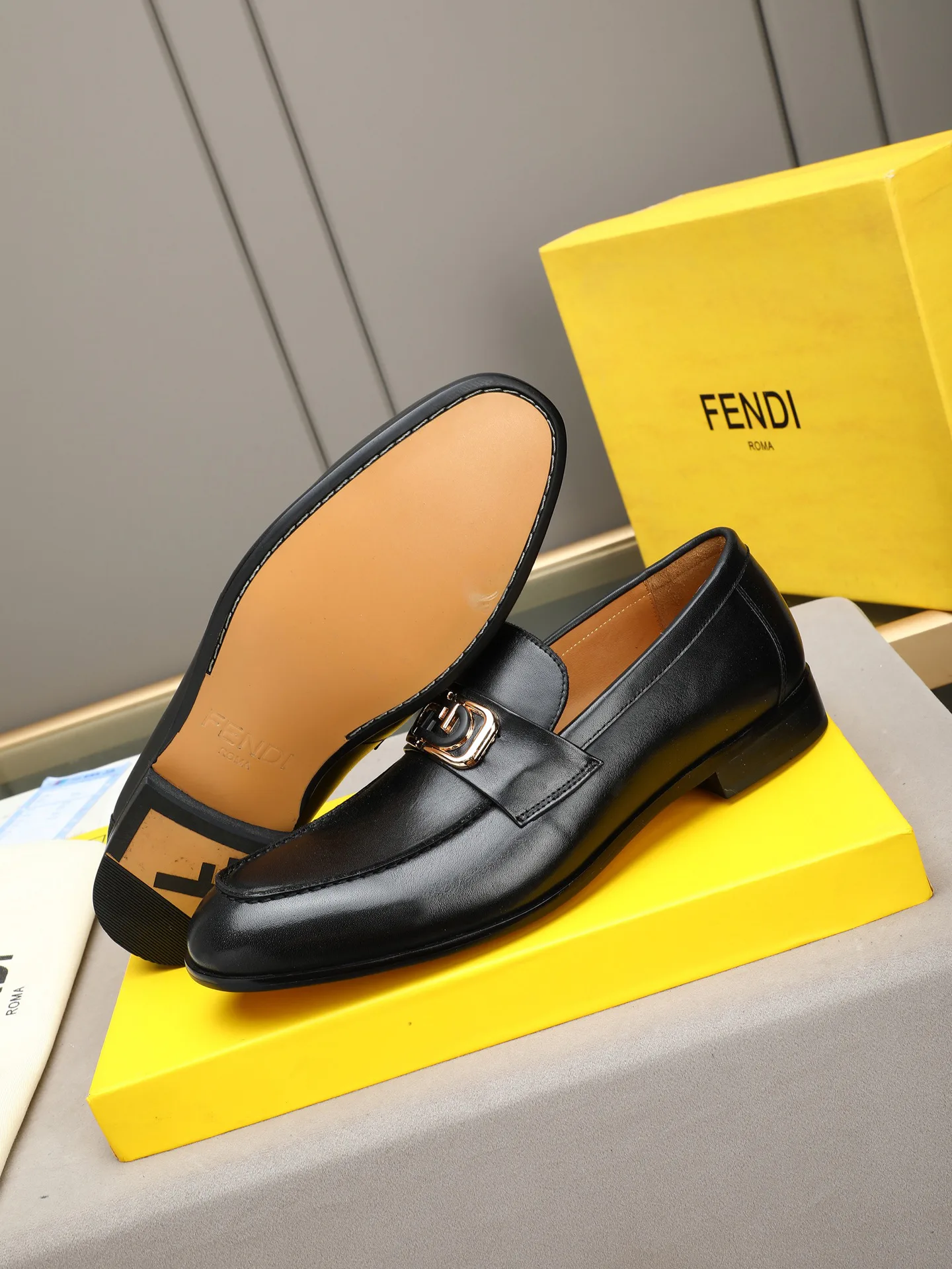 Лоферы И Туфли Мужские Fendi 19631191