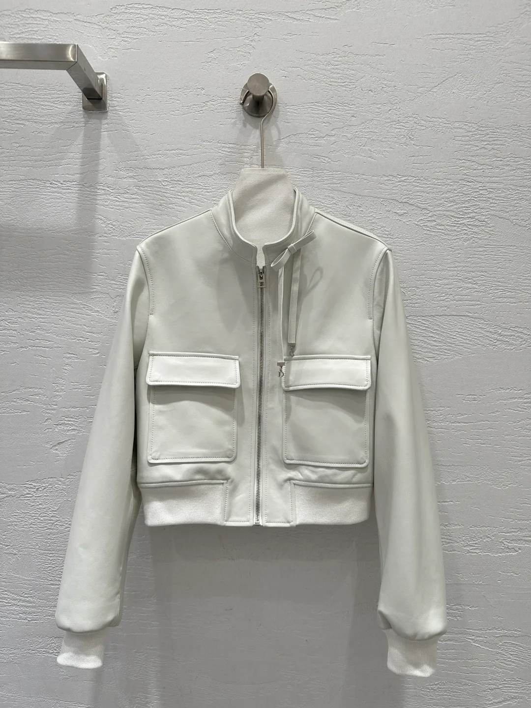 Кожаные Куртки И Дублёнки Женские Christian Dior 11695415