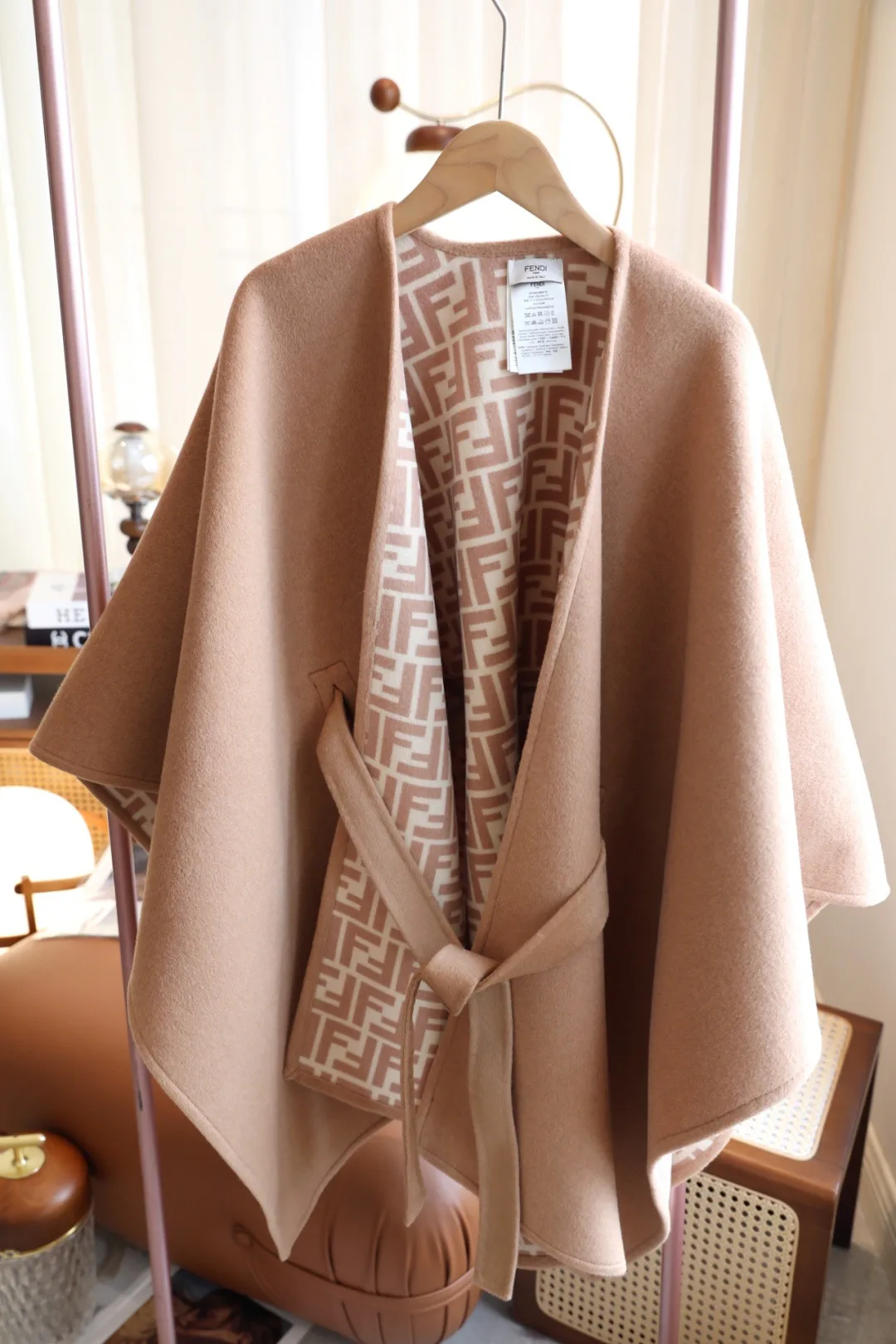 Пальто Женские Fendi 18763919