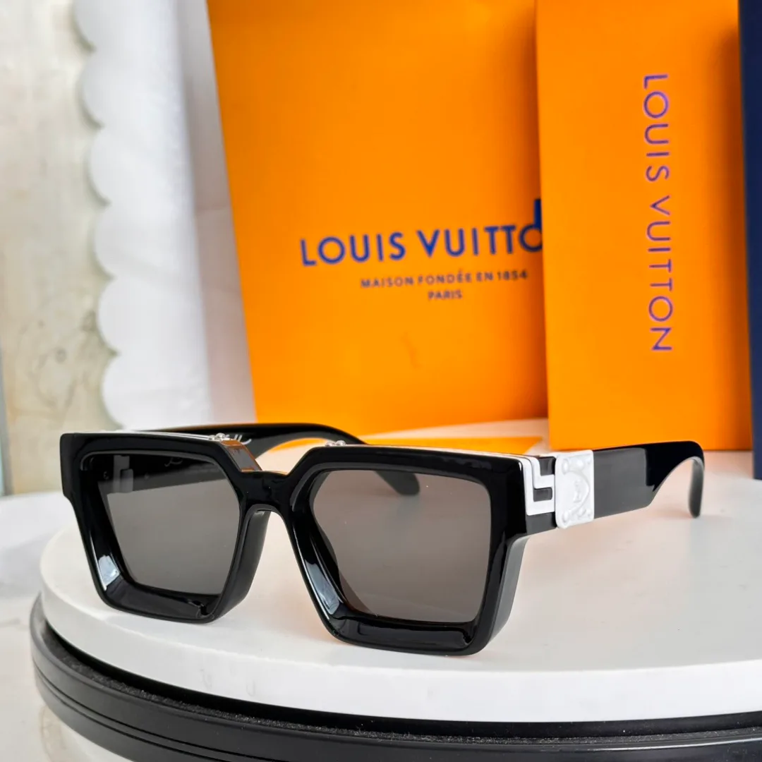 Очки Louis Vuitton 17350191