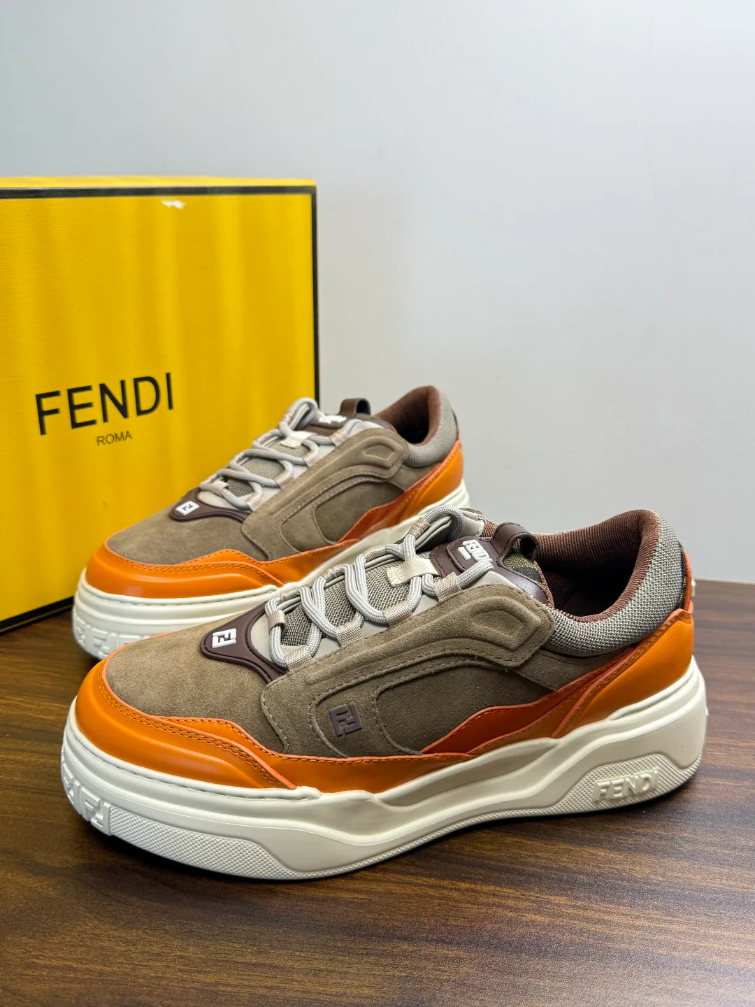 Кроссовки Мужские Fendi 20143368