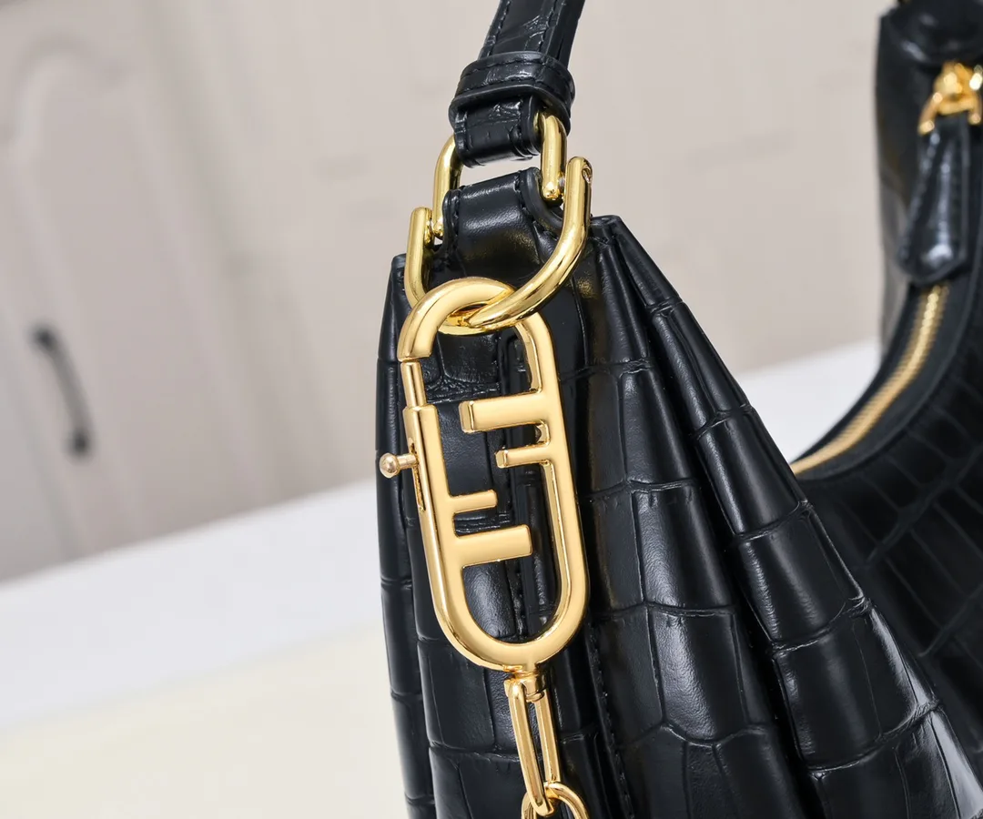 Сумки На Ремне Женские Fendi 6541