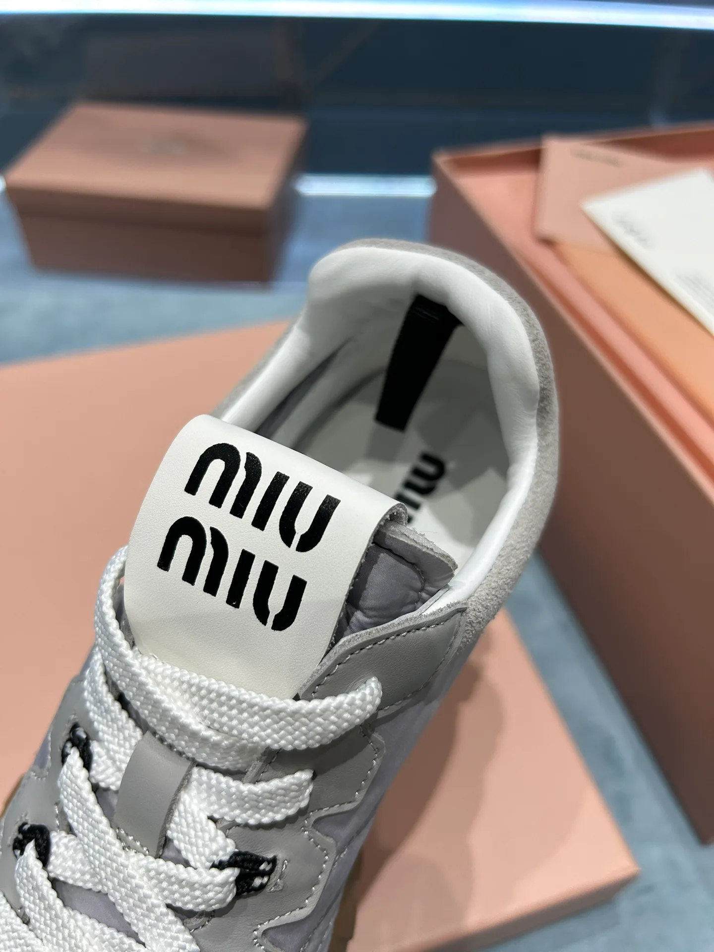 Кроссовки Женские Miu Miu 18959