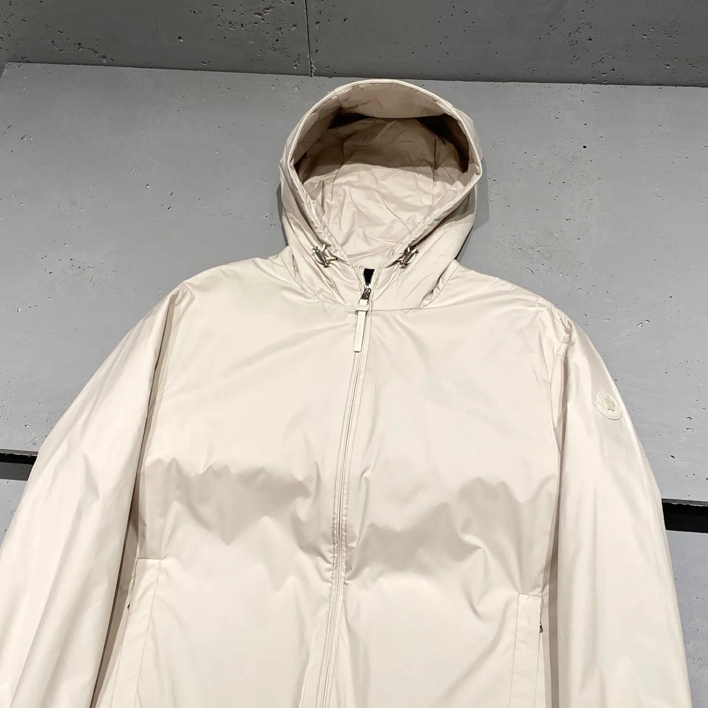 Куртки И Пуховики Мужские Moncler 18232573
