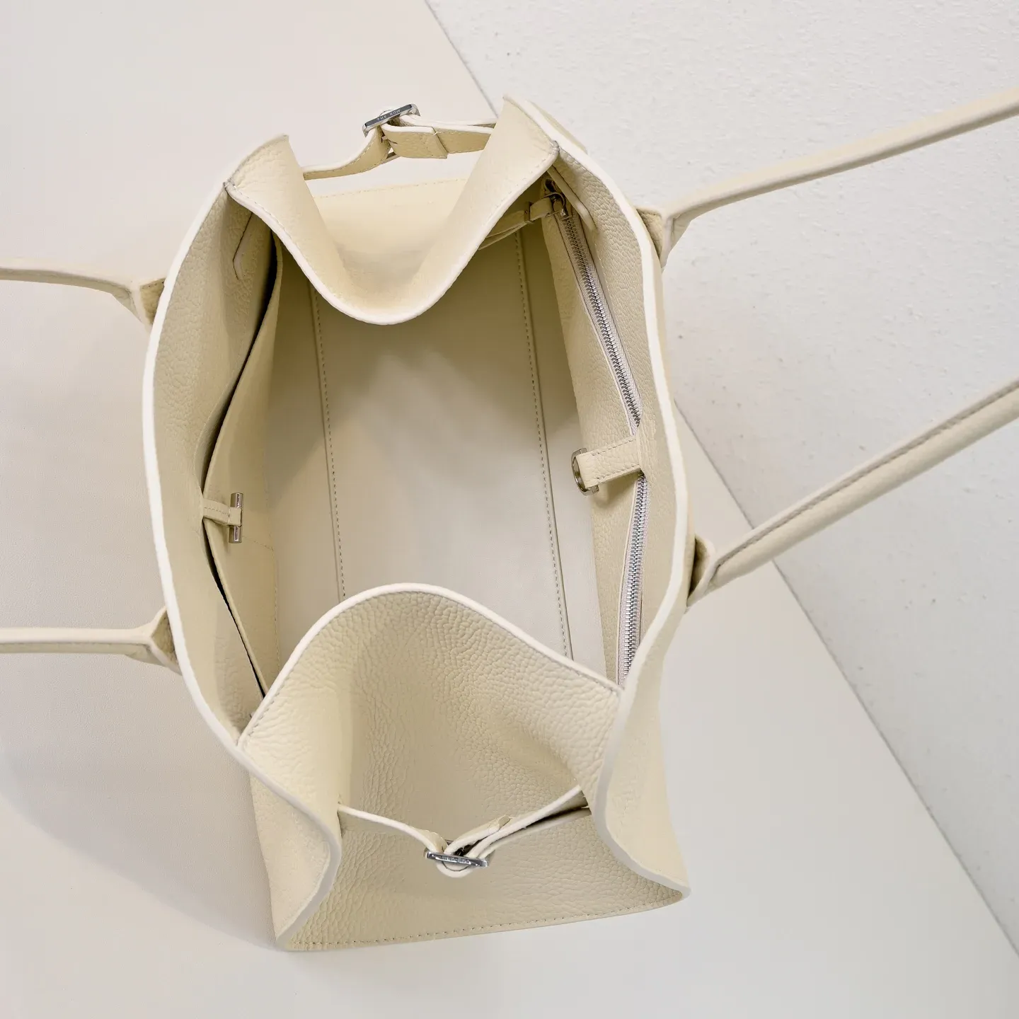 Классические Сумки Женские The Row 3143460