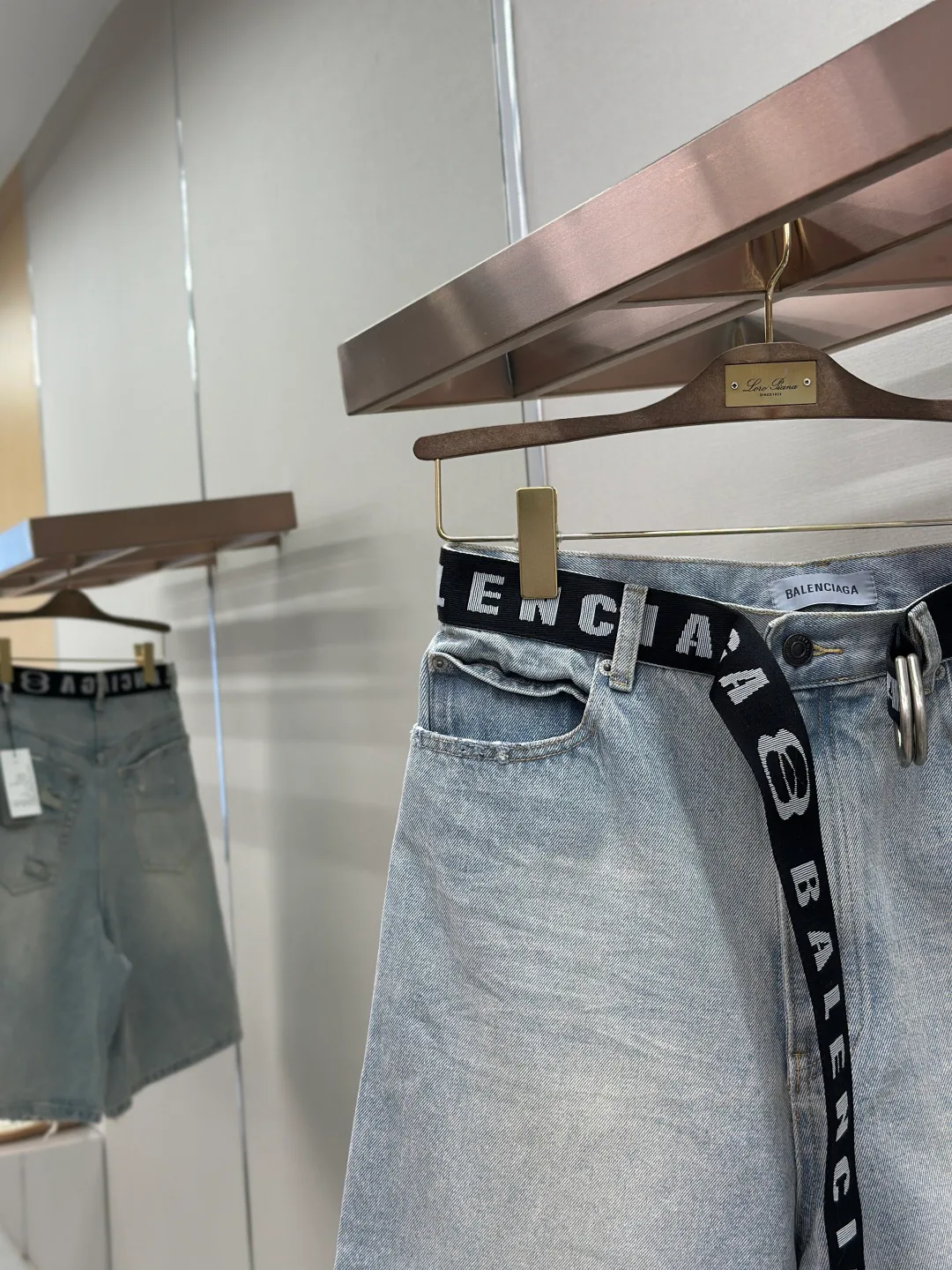 Джинсы Мужские Balenciaga 17468325