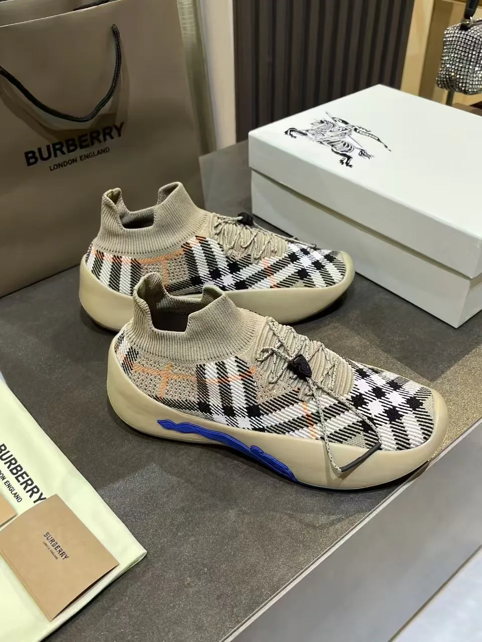 Кроссовки Мужские Burberry 694276