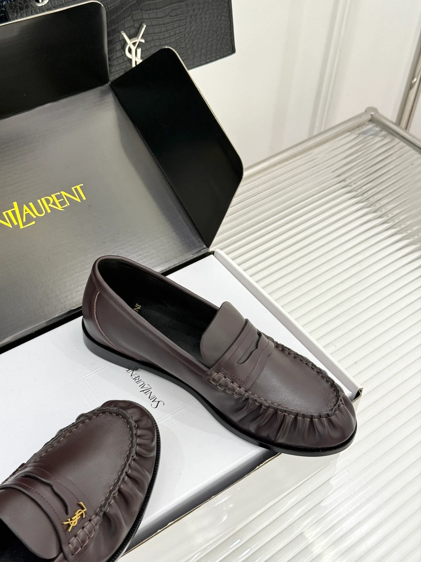 Лоферы И Мокасины Женские Saint Laurent 17514974