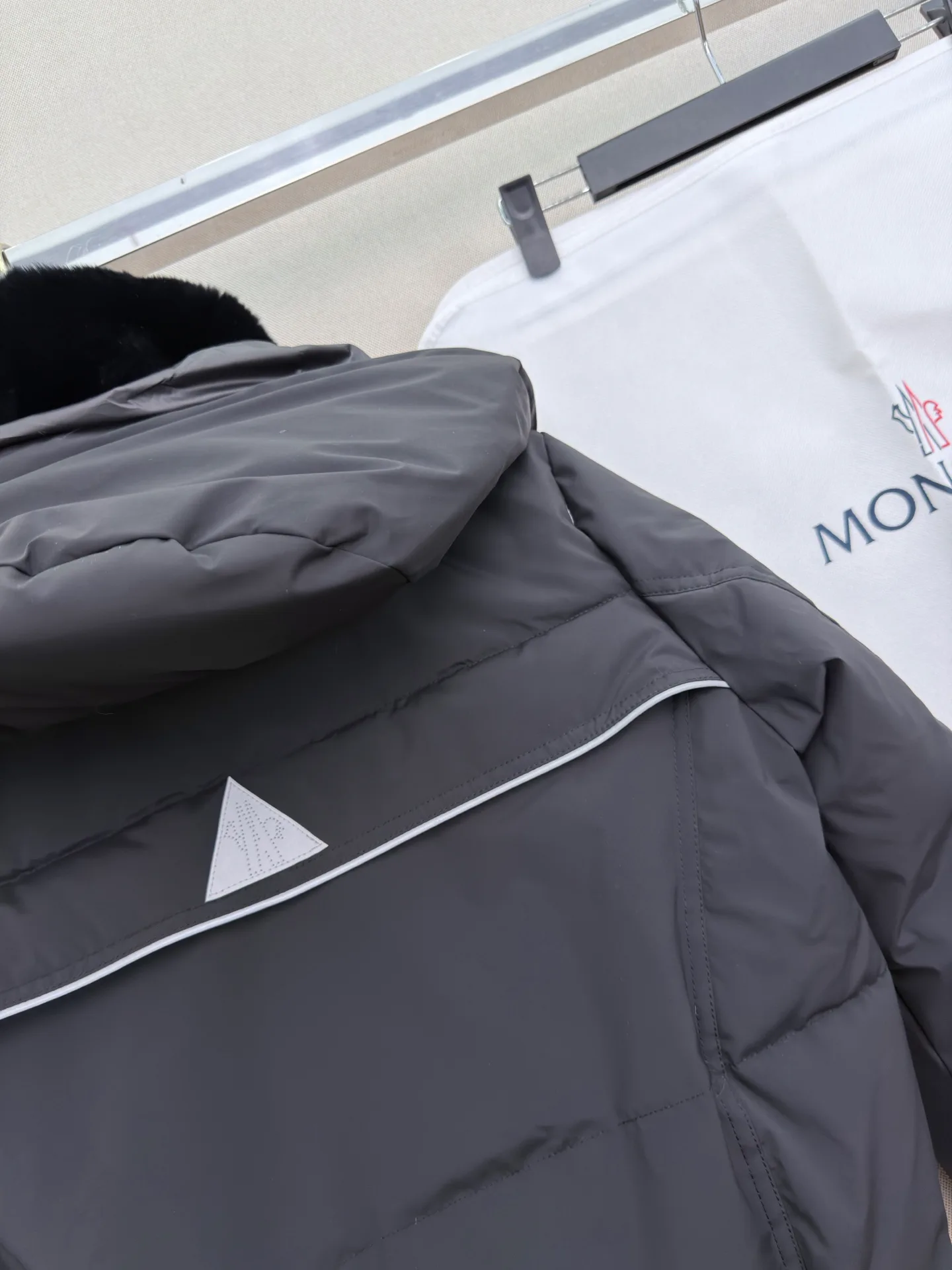 Куртки И Пуховики Женские Moncler 19589659