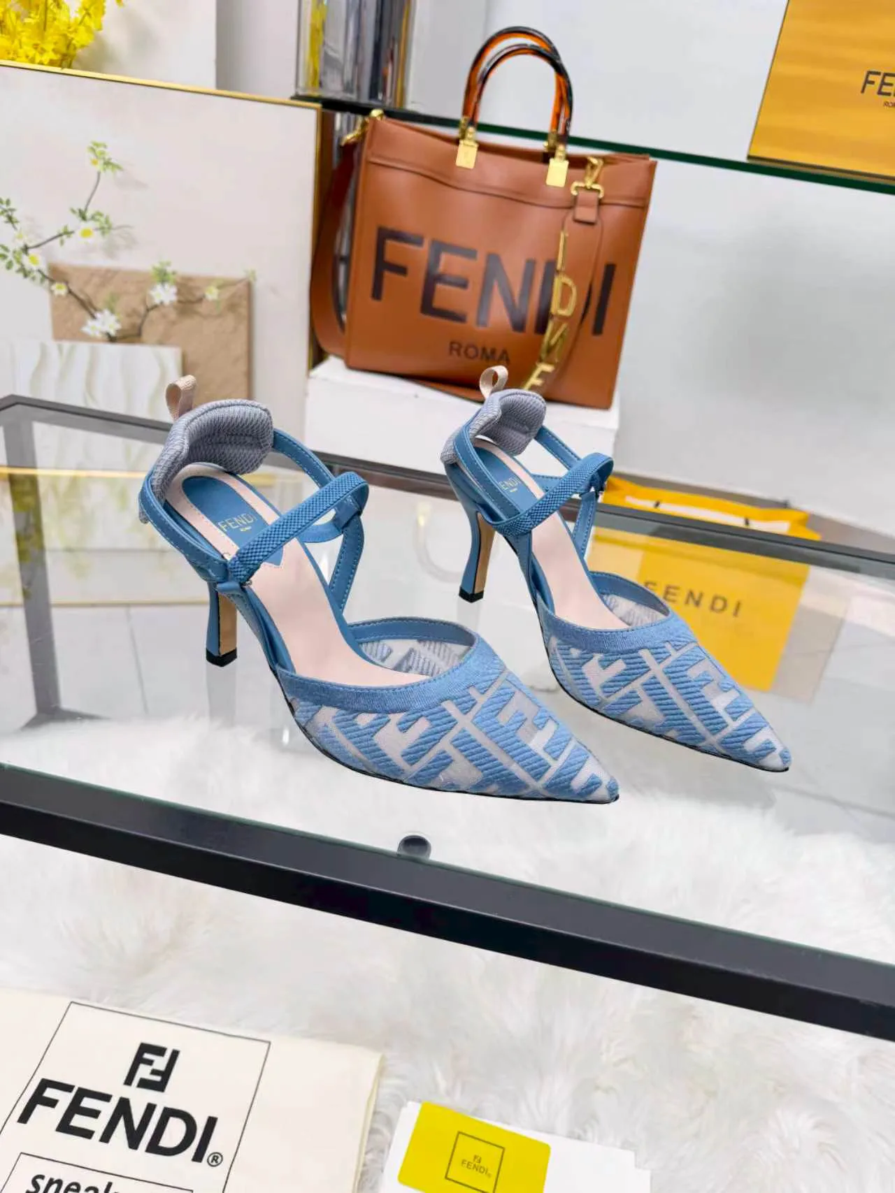 Туфли Женские Fendi 18104676