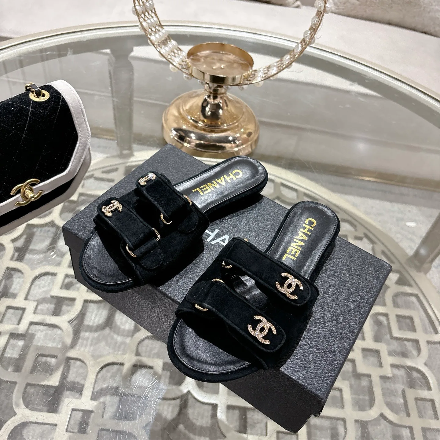 Шлепанцы Женские Chanel 10840542