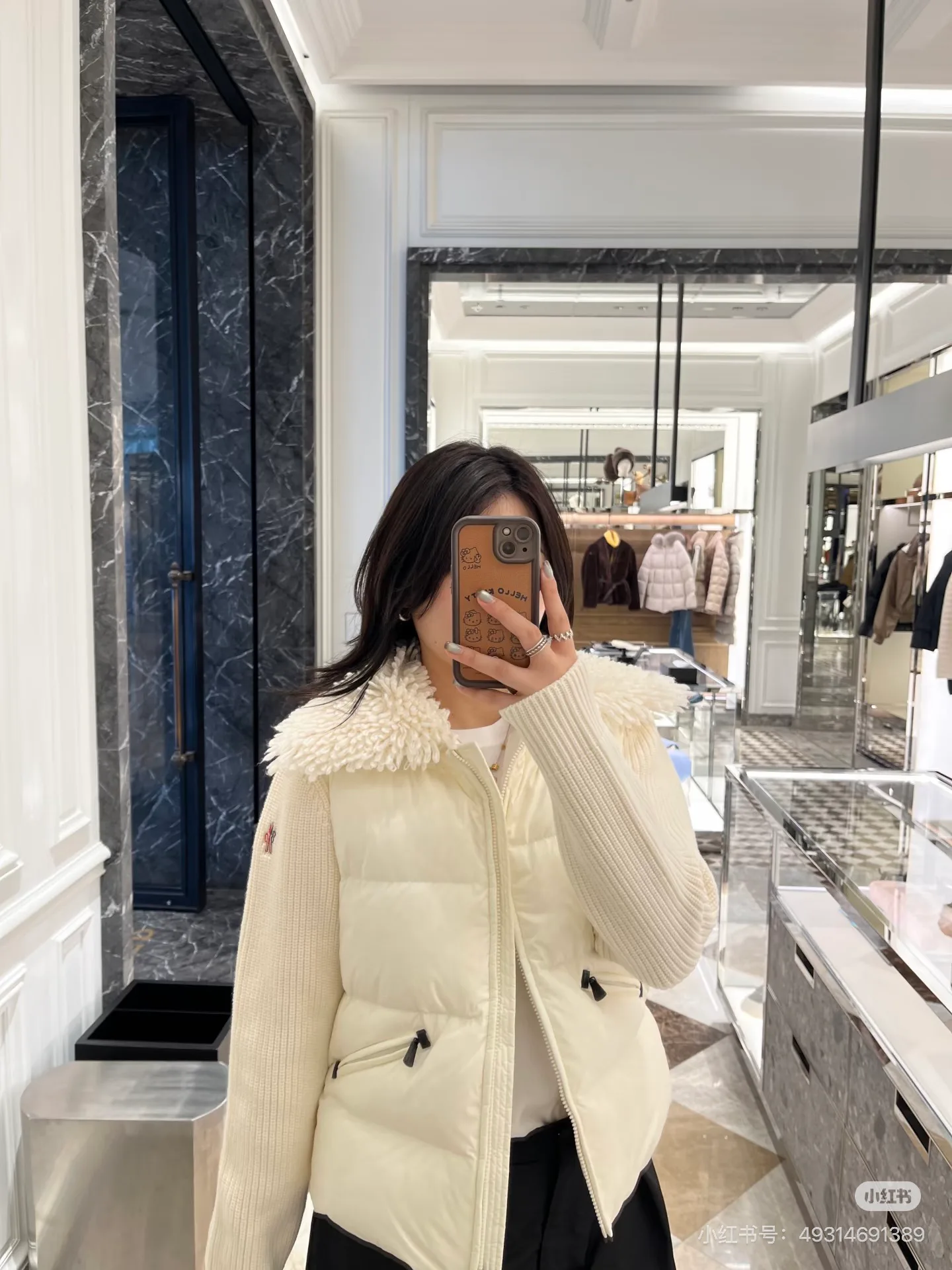 Куртки И Пуховики Женские Moncler 19332000