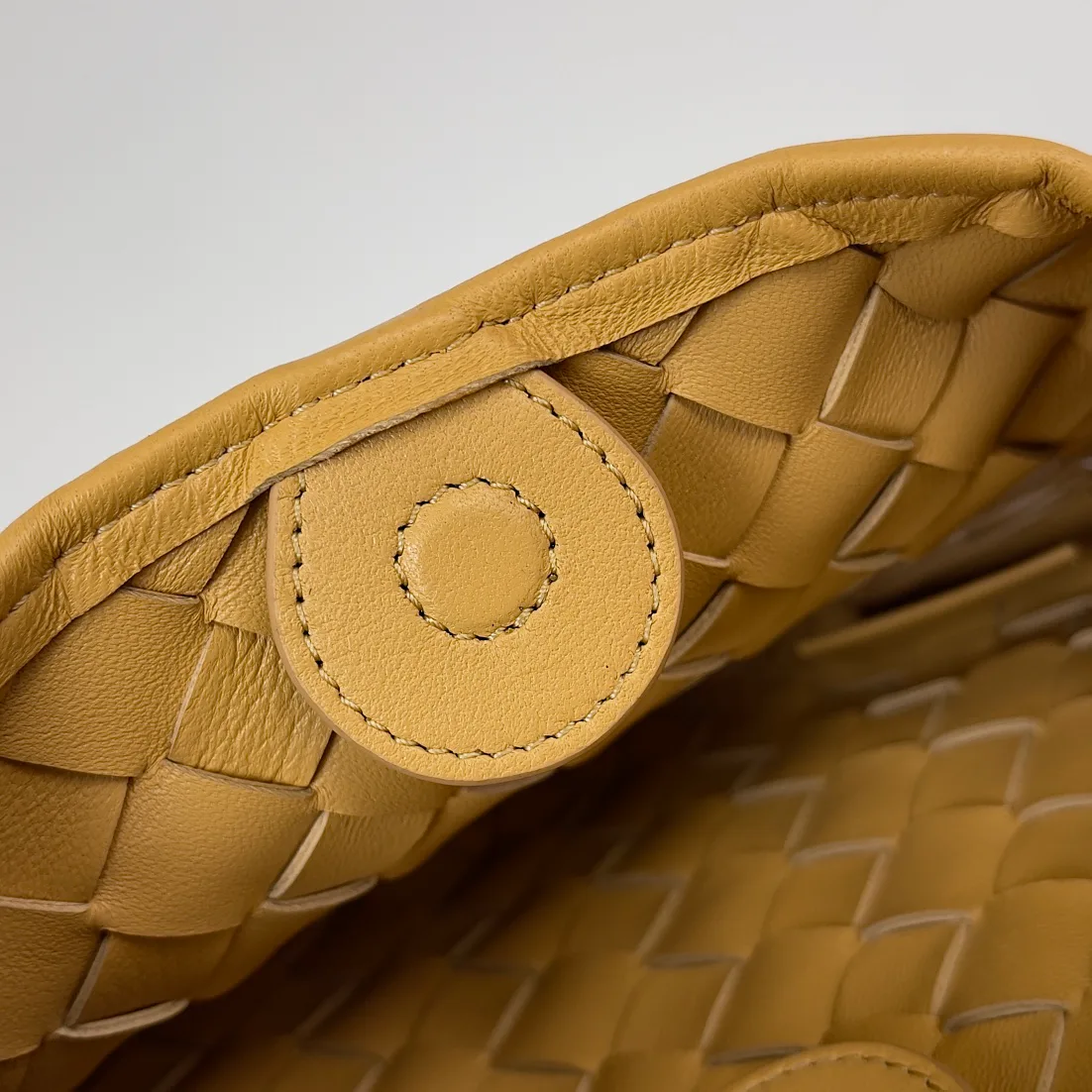 Классические Сумки Женские Bottega Veneta 12788334