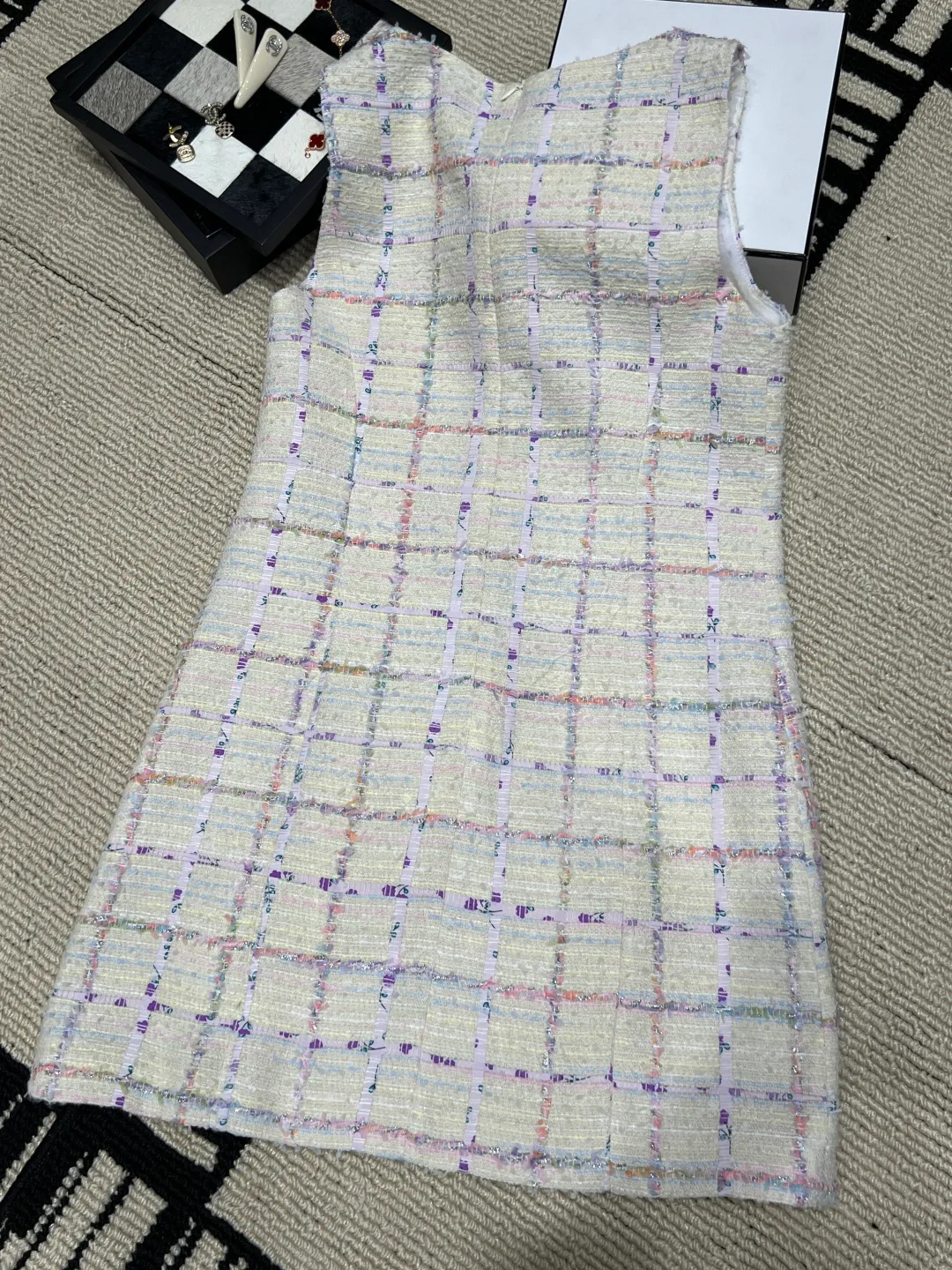 Платья Женские Chanel 17633419