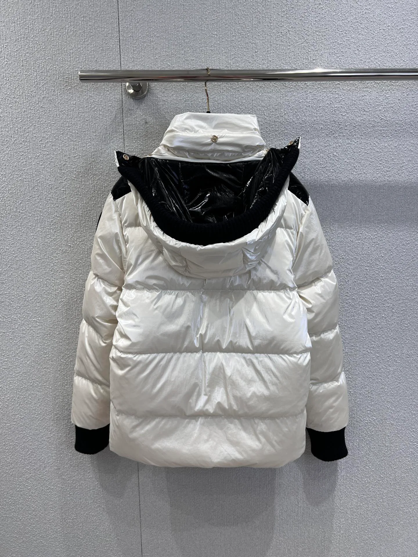 Куртки И Пуховики Женские Chanel 442334