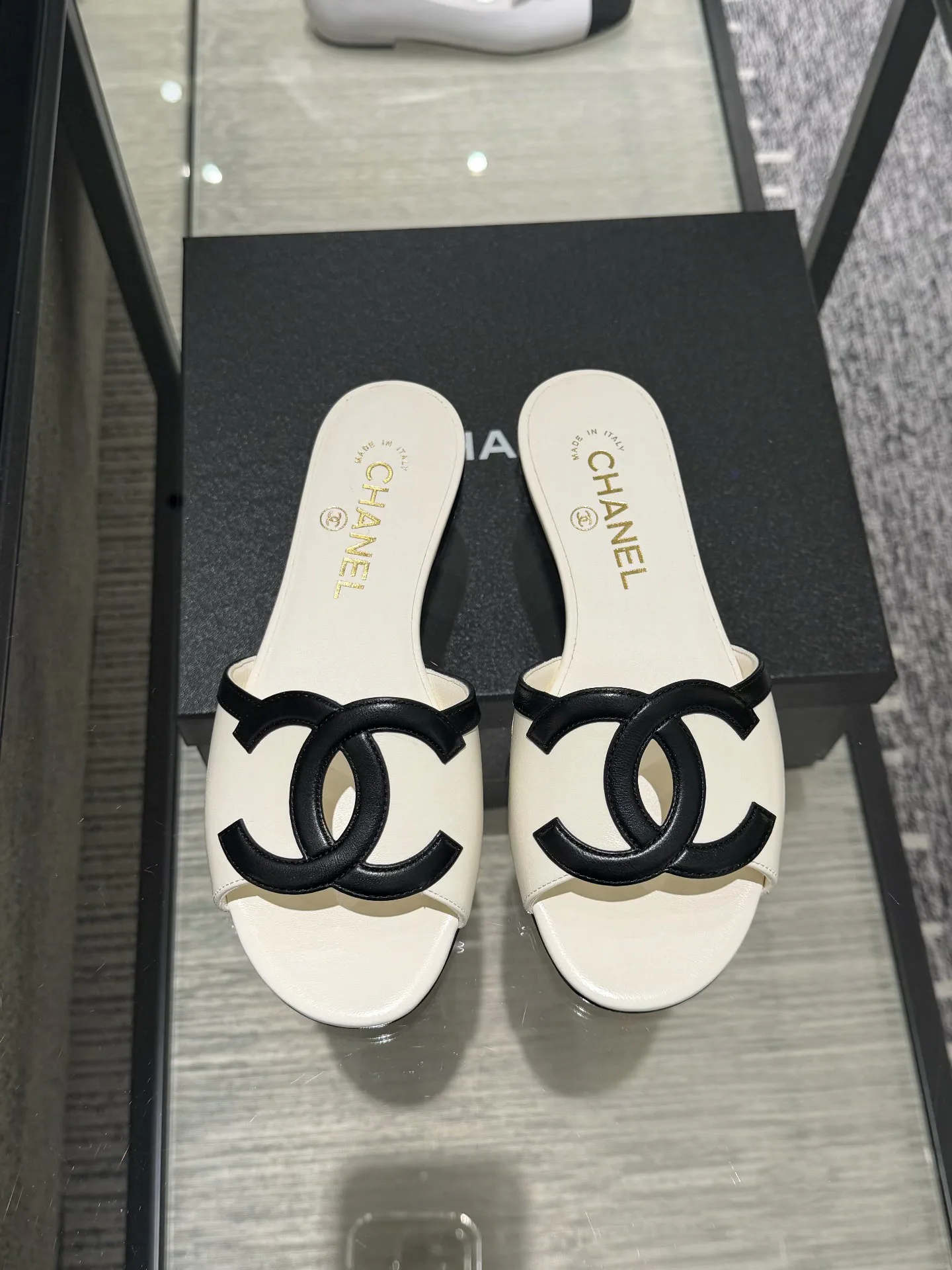 Кошельки Chanel 11571376