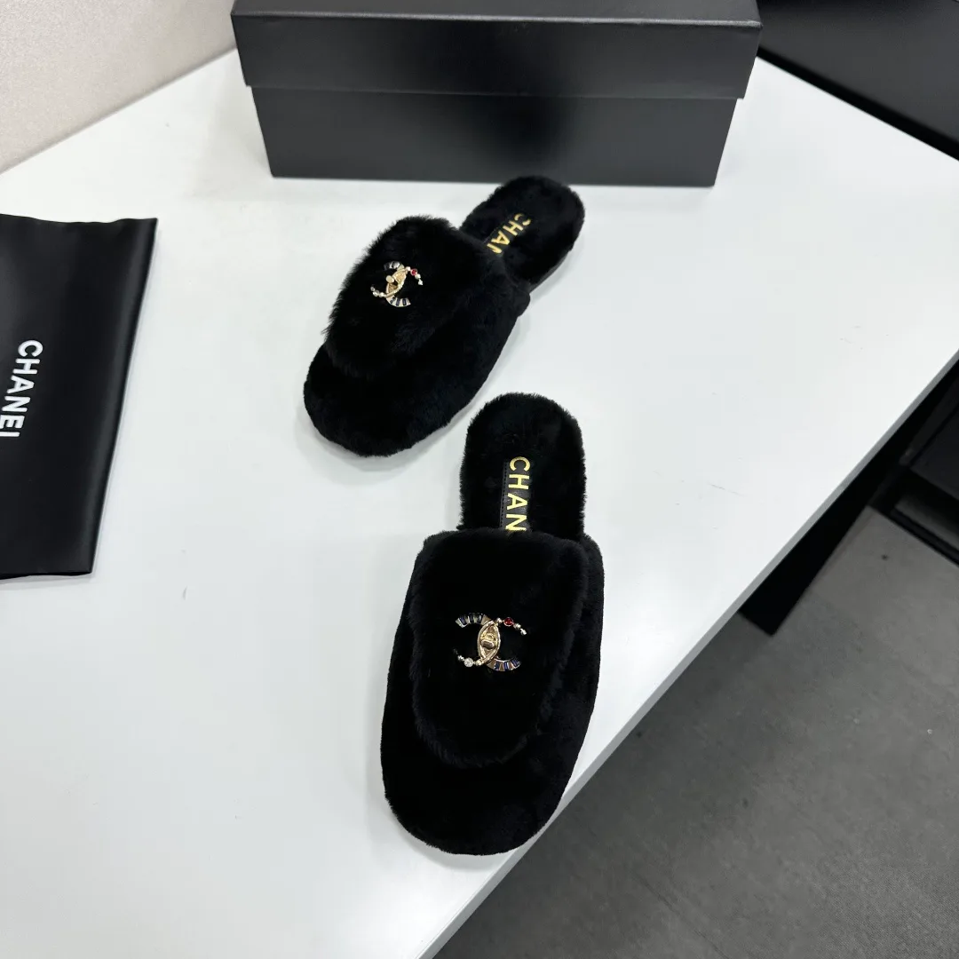 Тапочки Женские Chanel 18436111