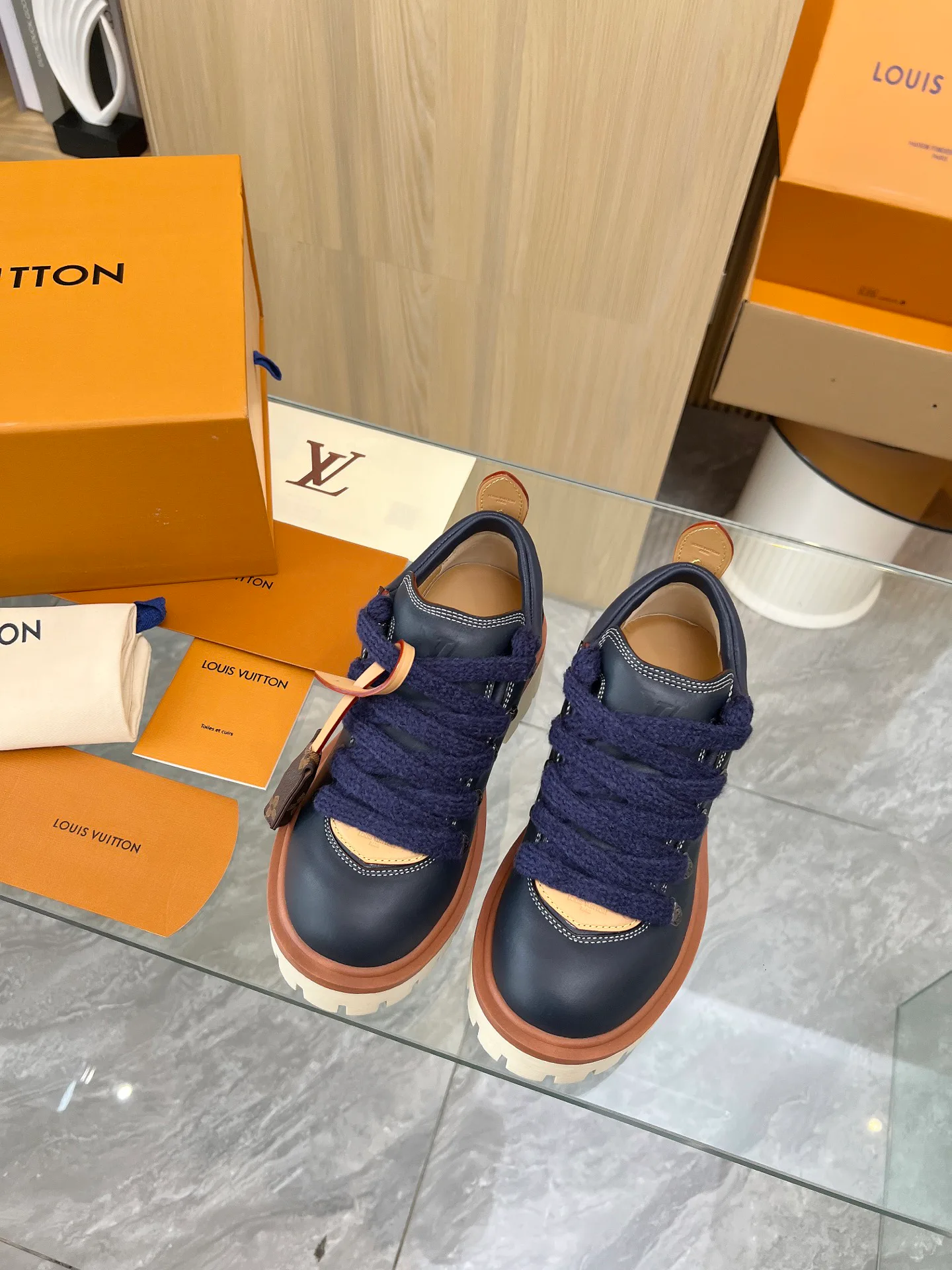 Ботинки Женские Louis Vuitton 1927462