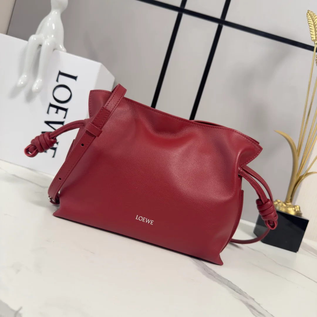 Клатчи Женские Loewe 11343658
